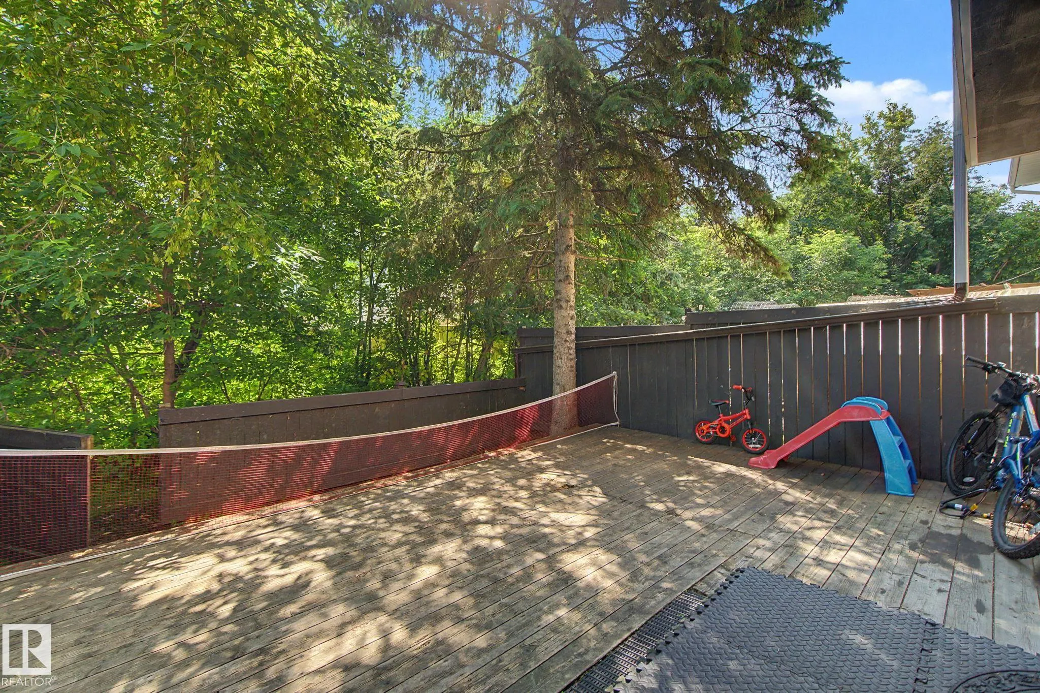 304 SPRUCE Glen