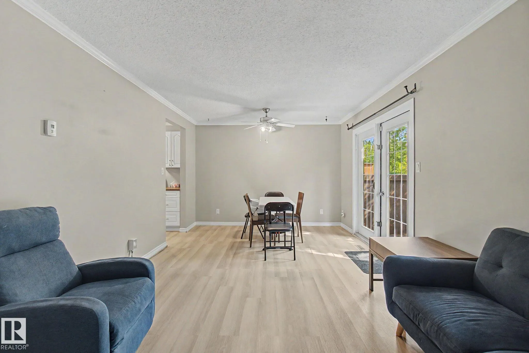 304 SPRUCE Glen