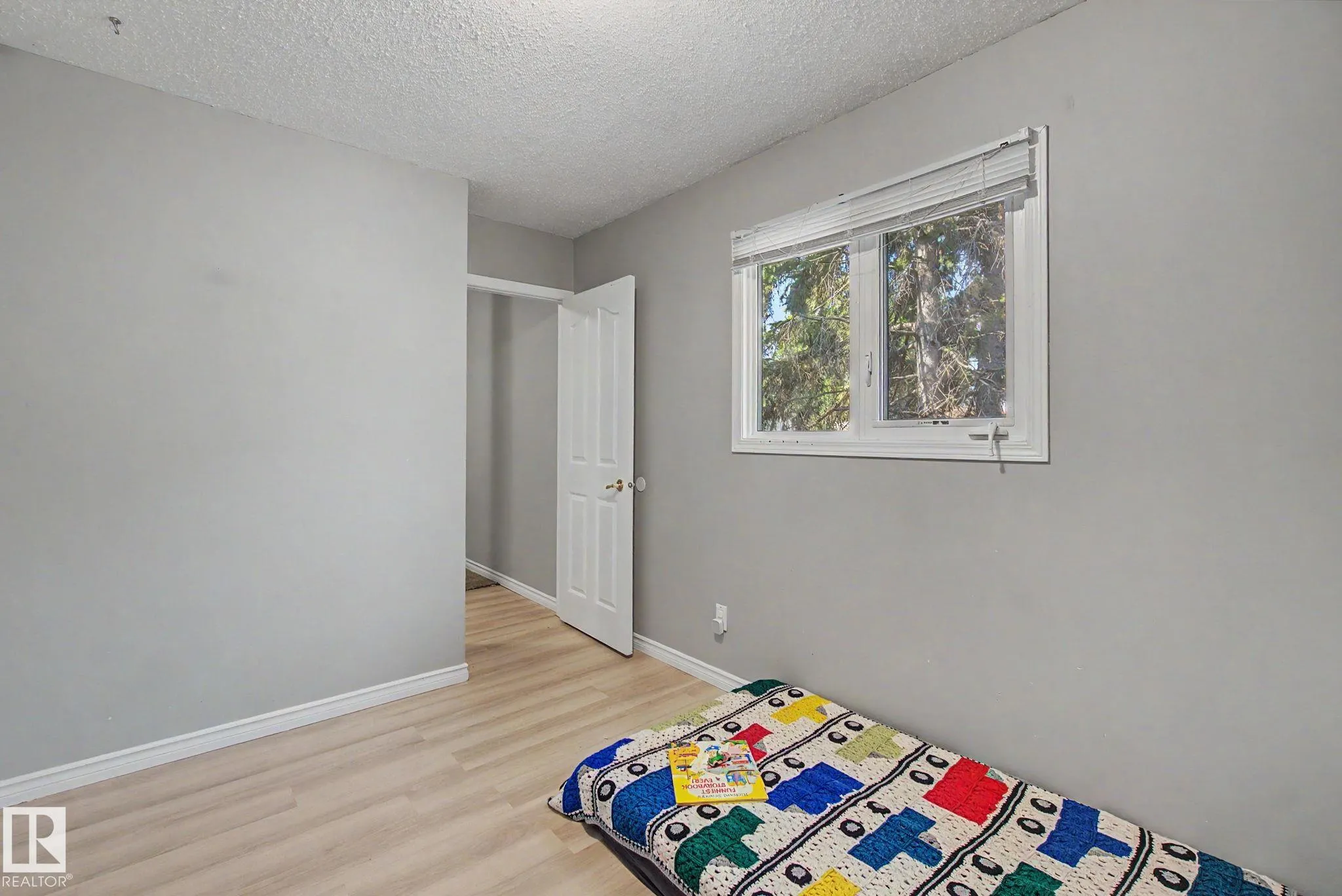 304 SPRUCE Glen