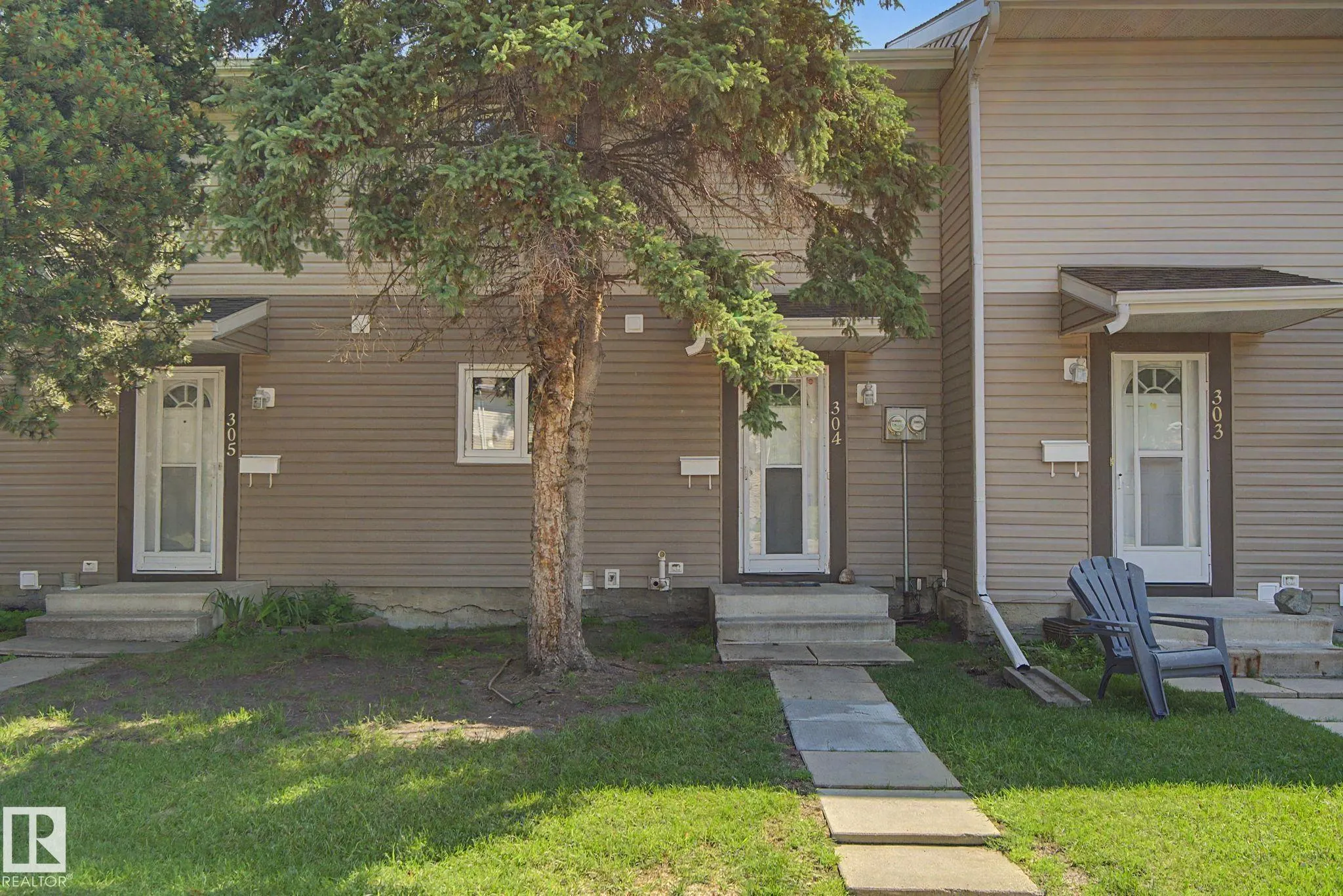 304 SPRUCE Glen