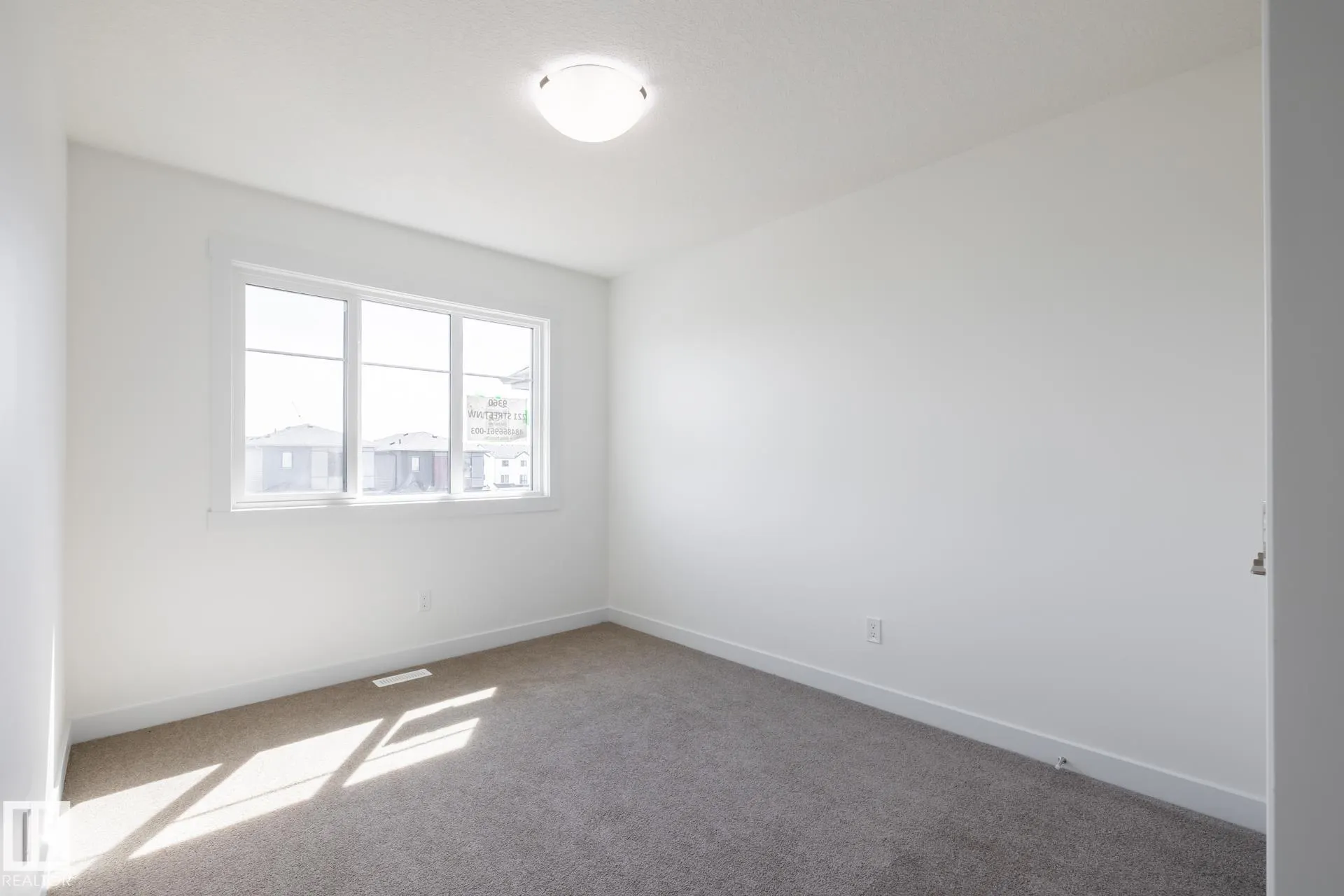 608 Ashgrove Circle