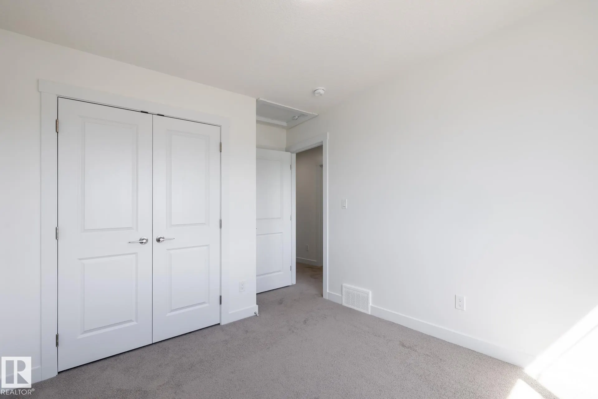 608 Ashgrove Circle