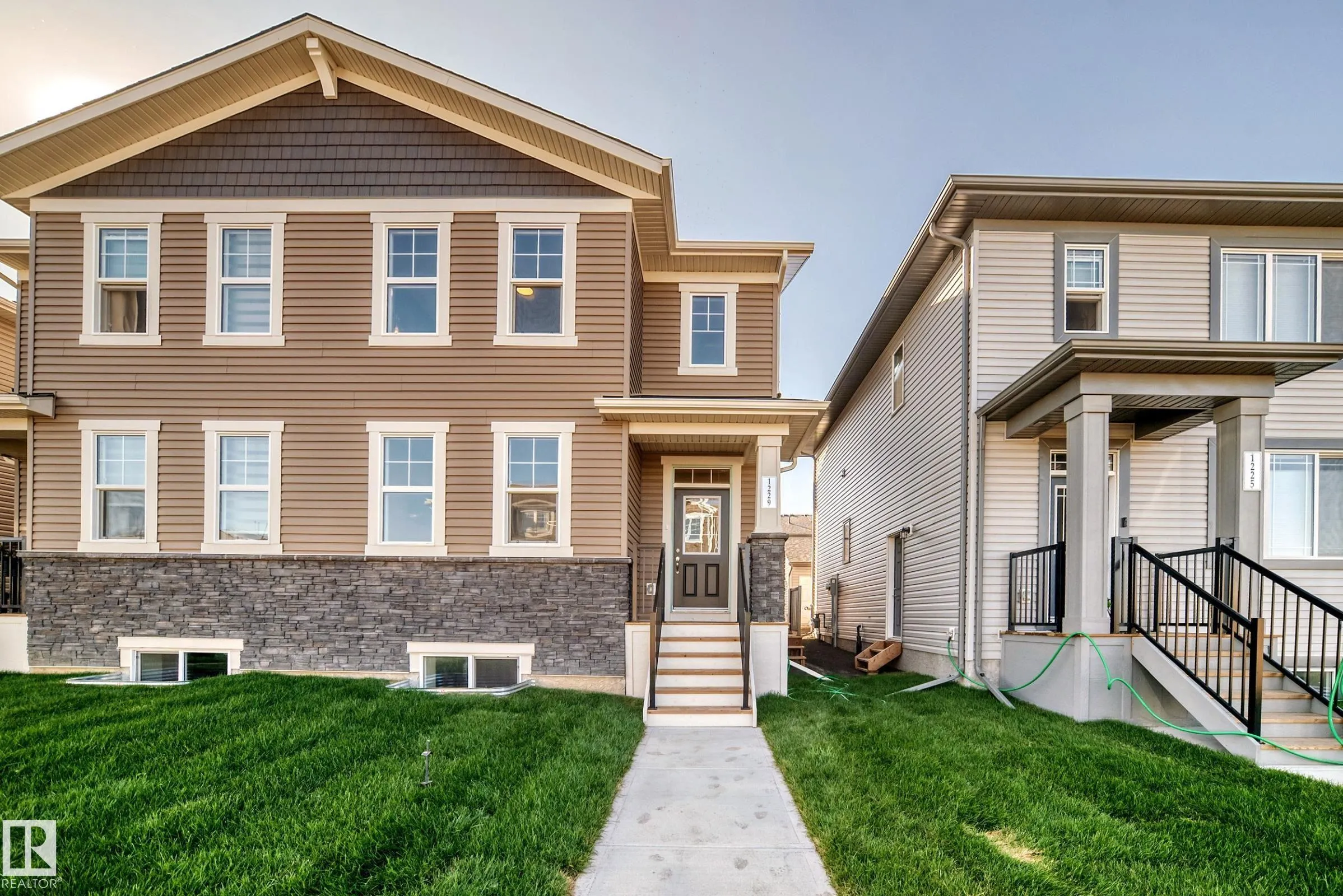 1229 Stoneside Road