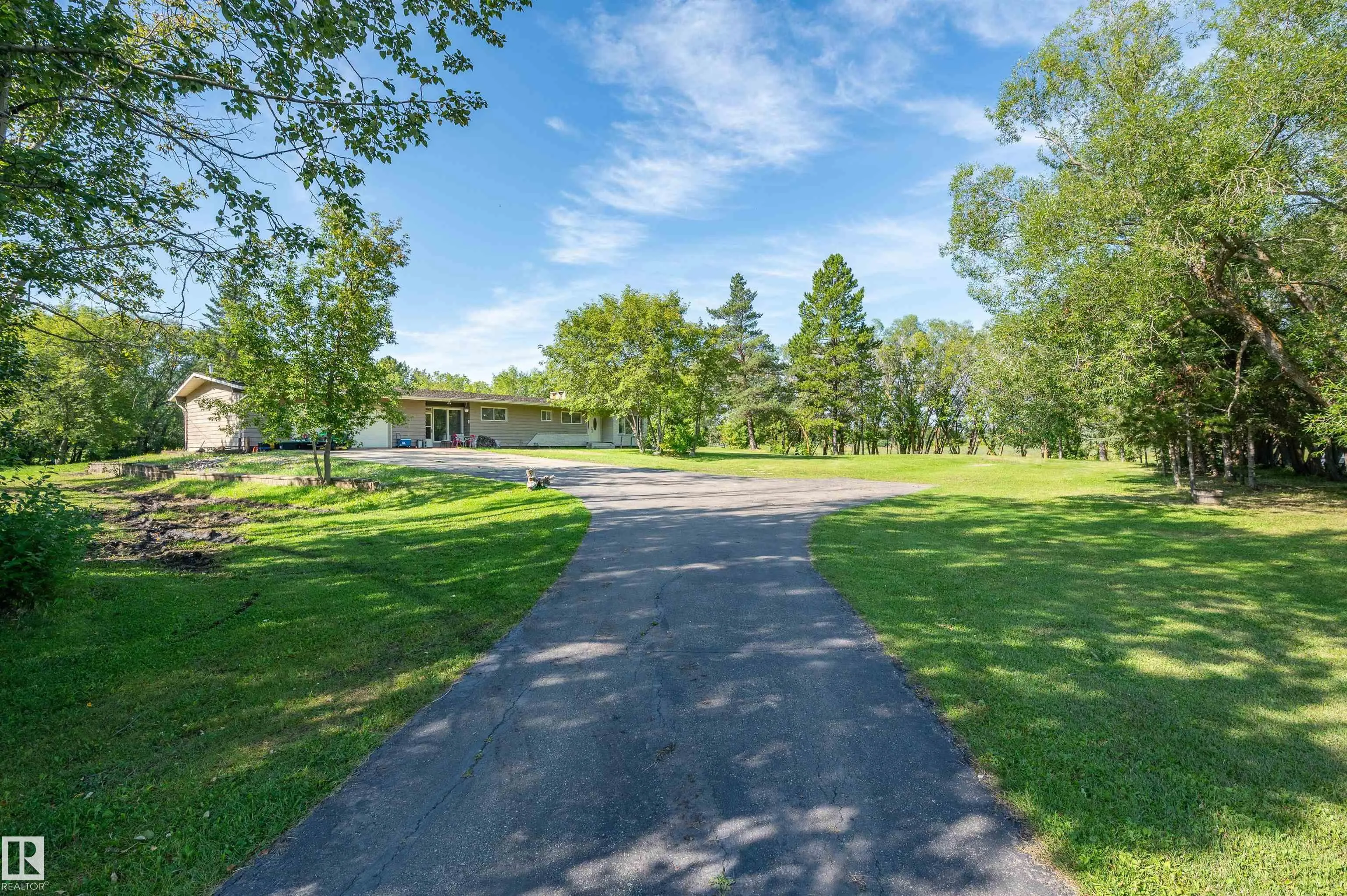 52312 RGE ROAD 223