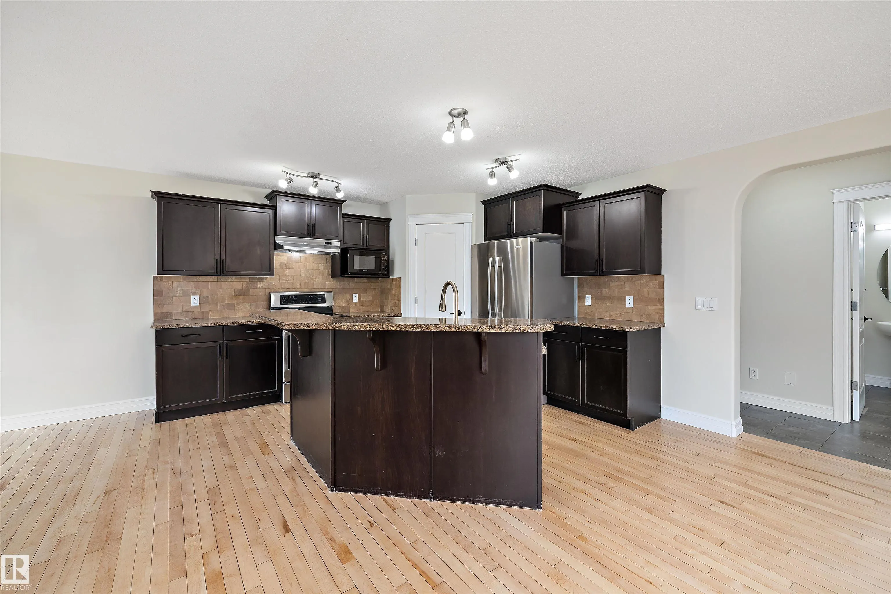 178 WOODBEND Way