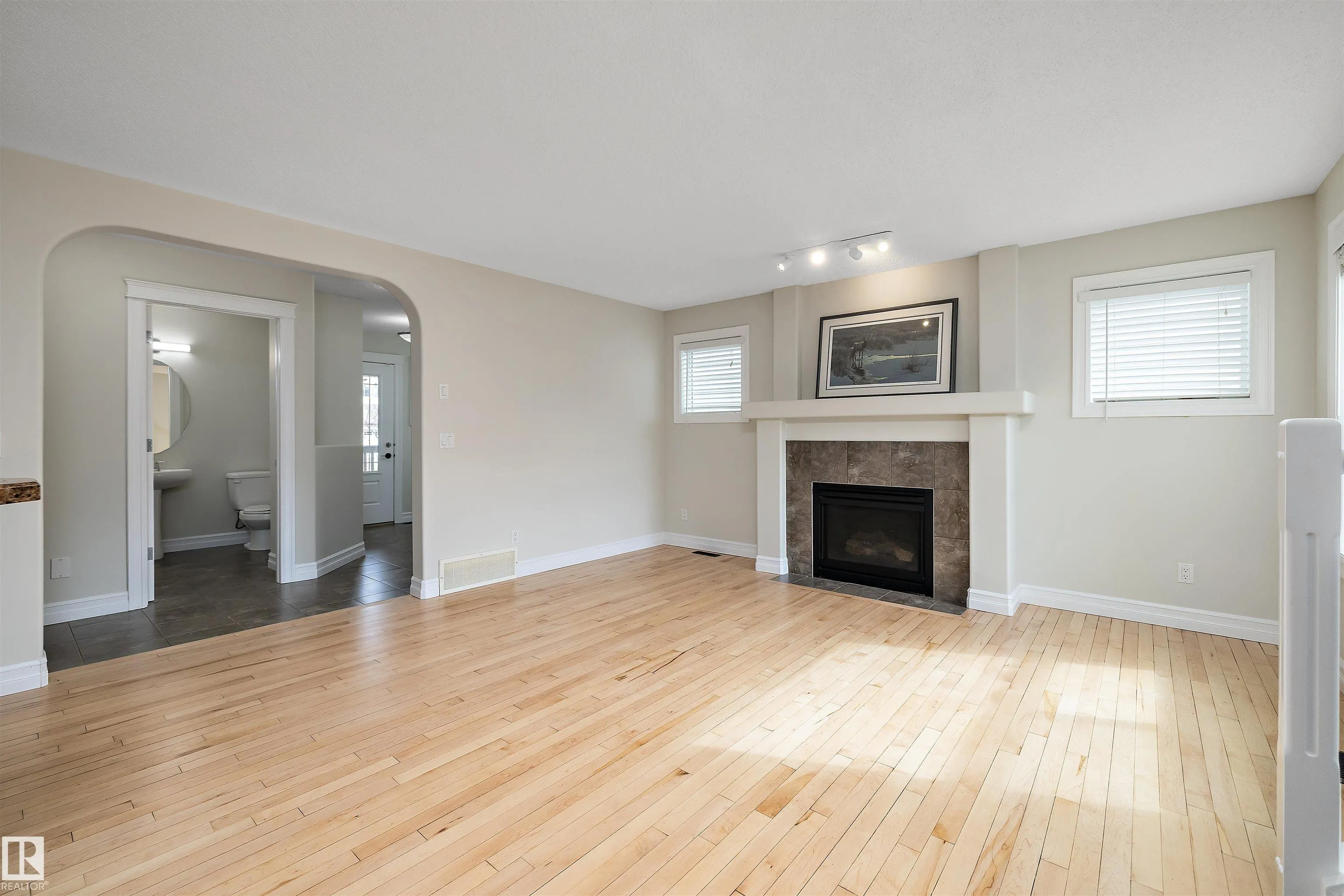 178 WOODBEND Way