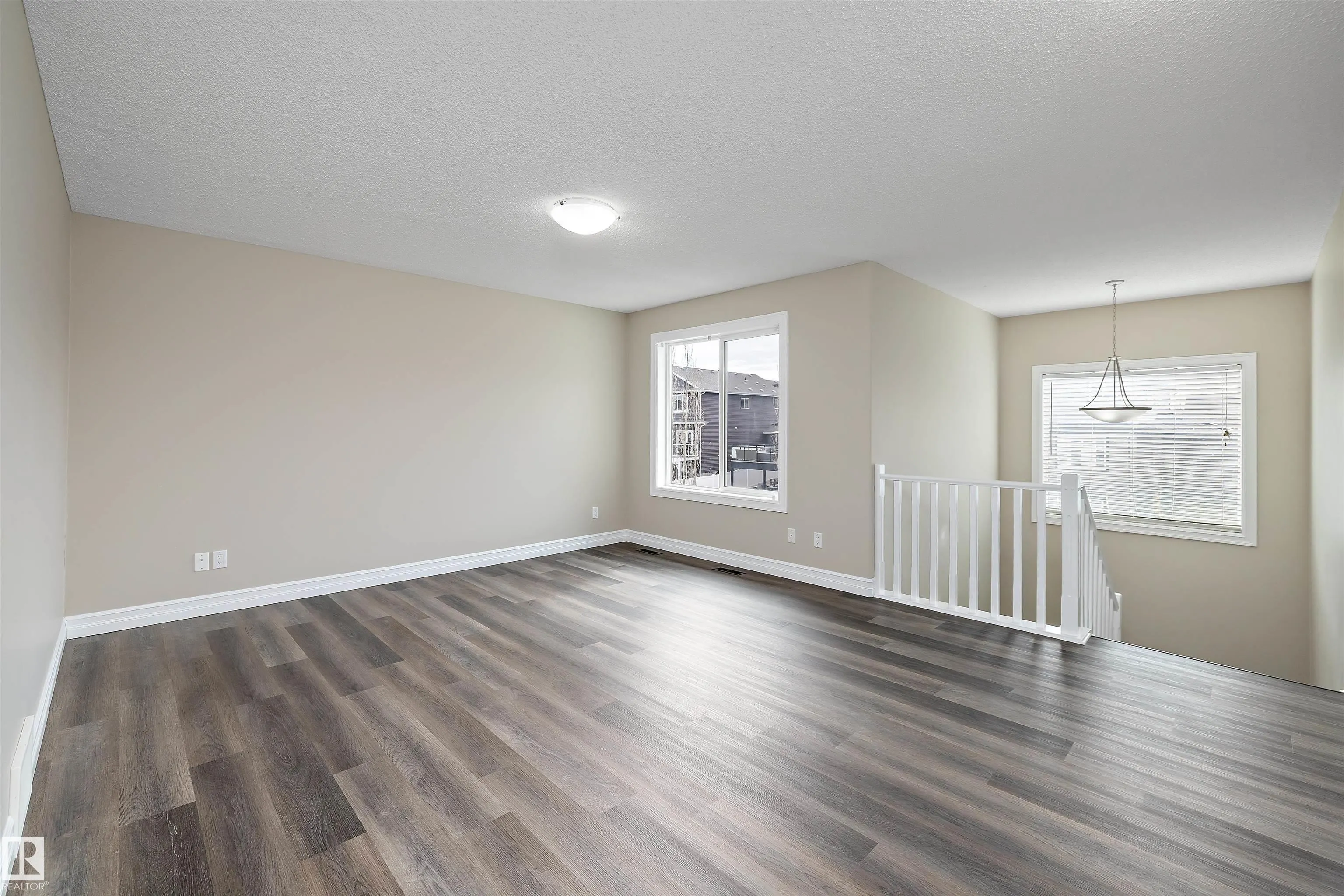 178 WOODBEND Way