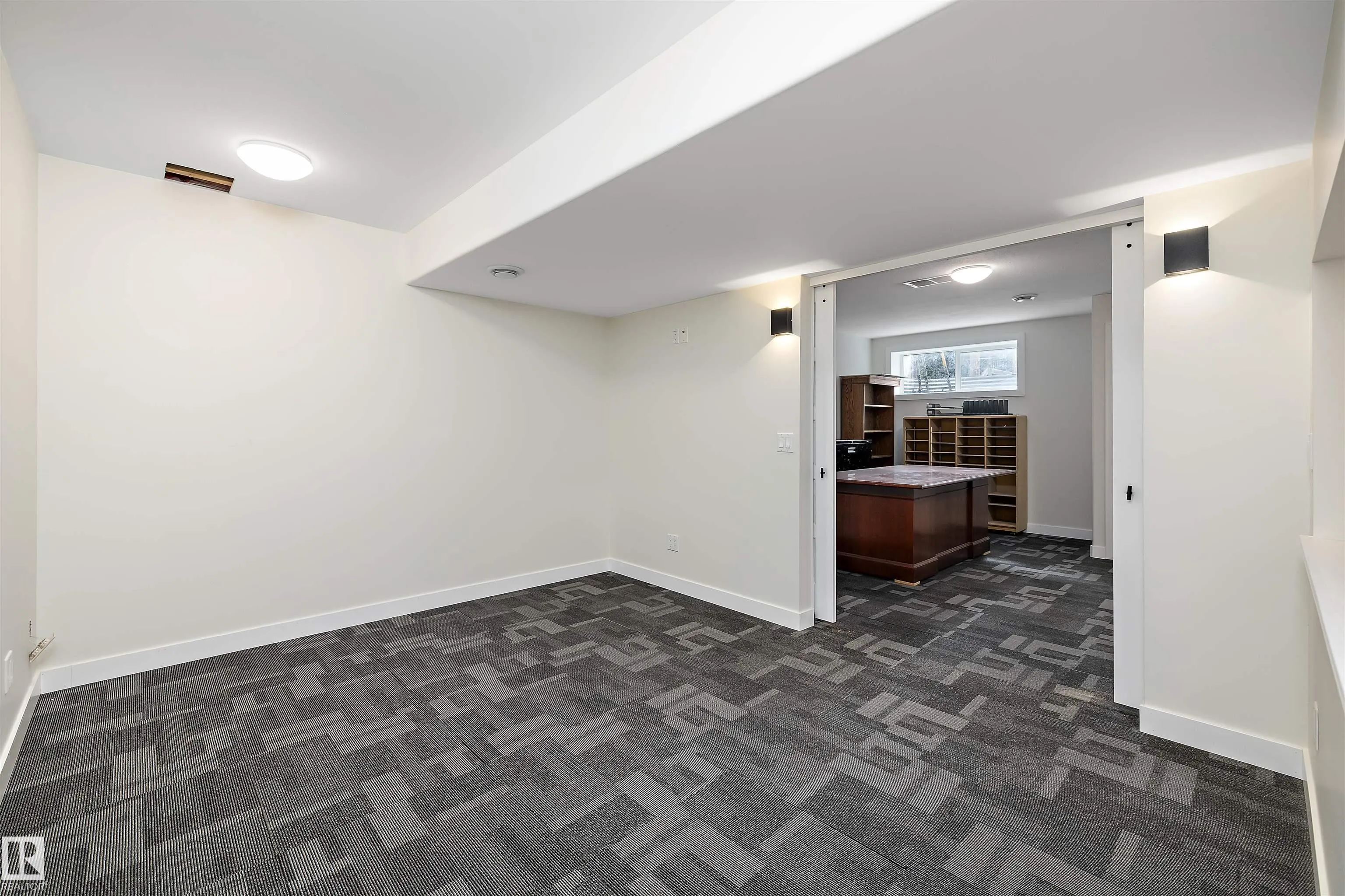 178 WOODBEND Way