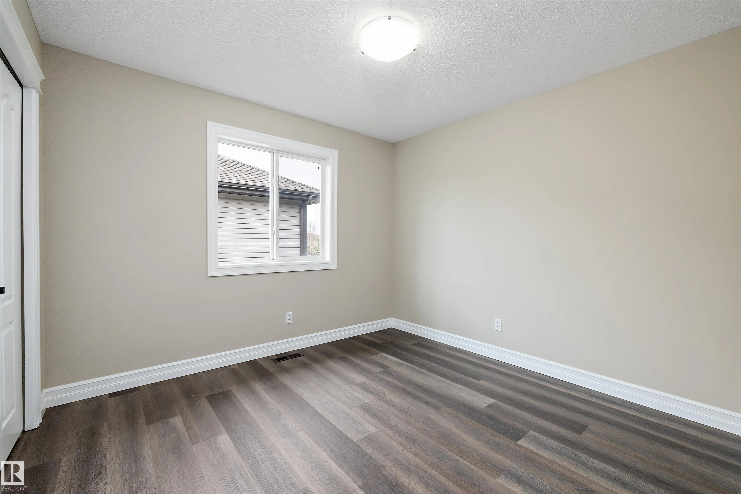 178 WOODBEND Way
