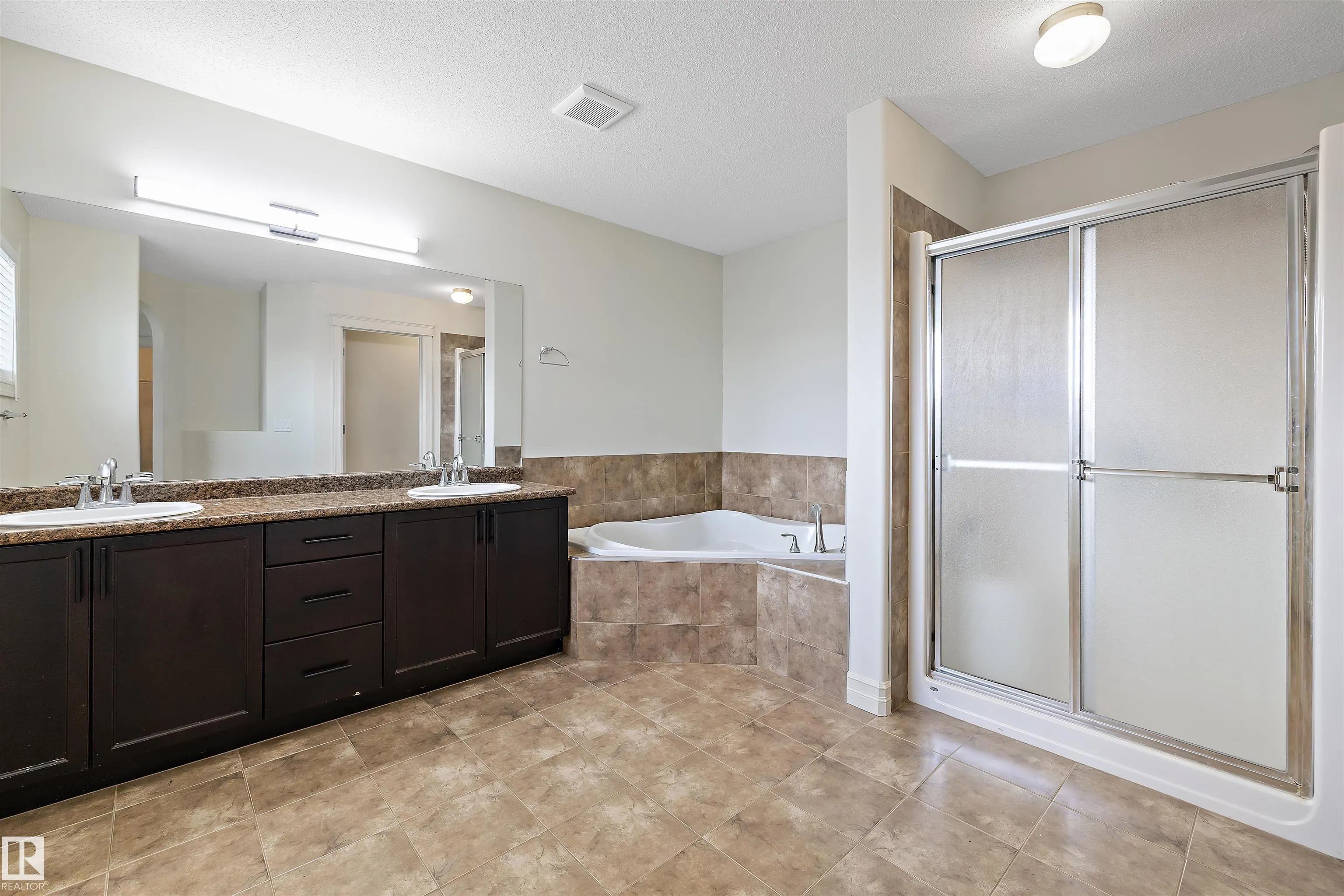 178 WOODBEND Way
