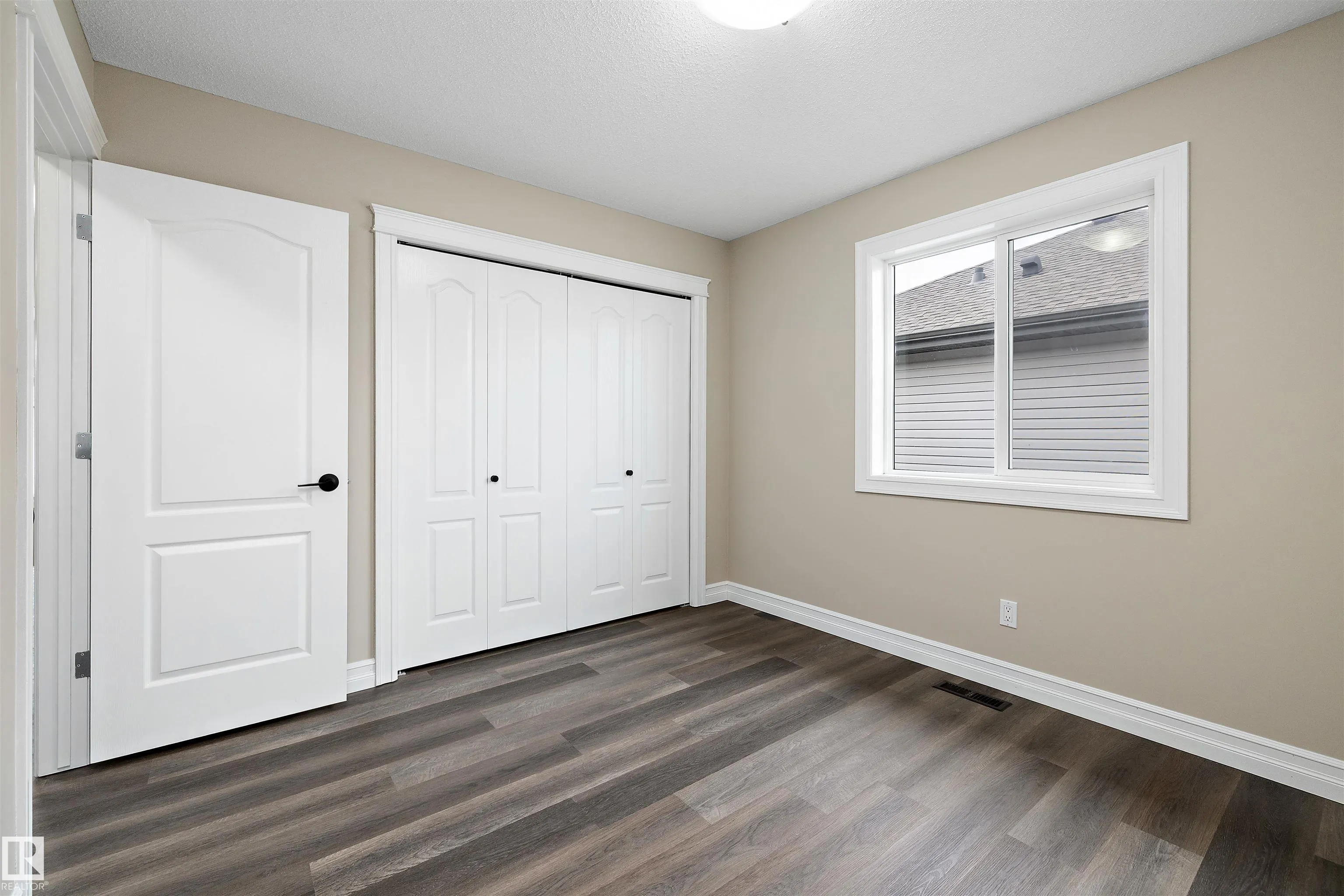 178 WOODBEND Way