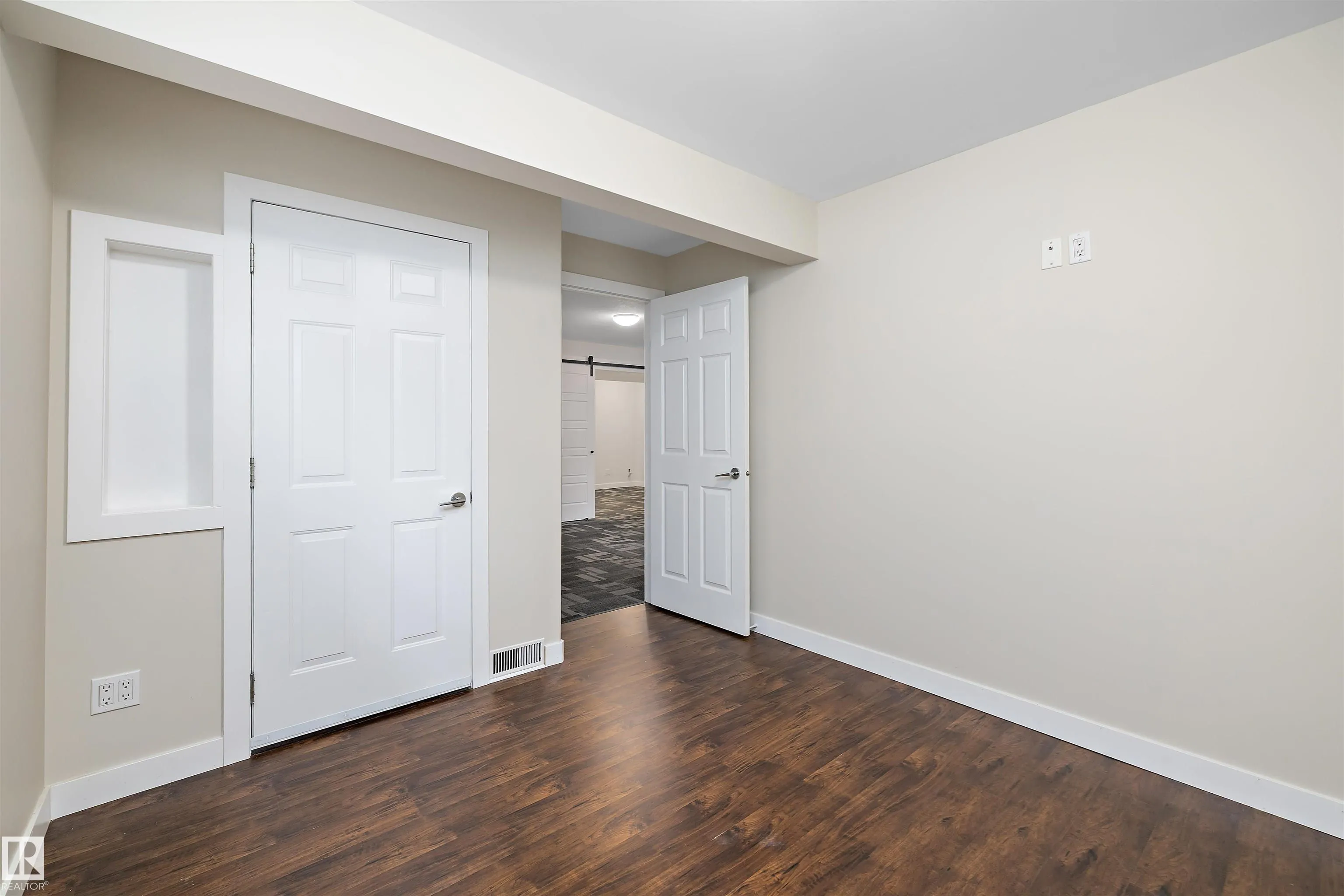 178 WOODBEND Way