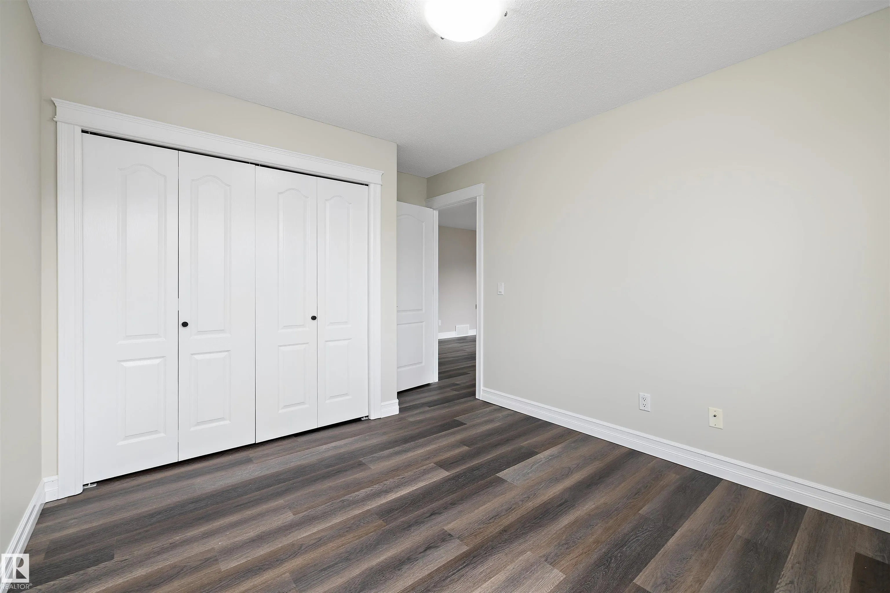 178 WOODBEND Way