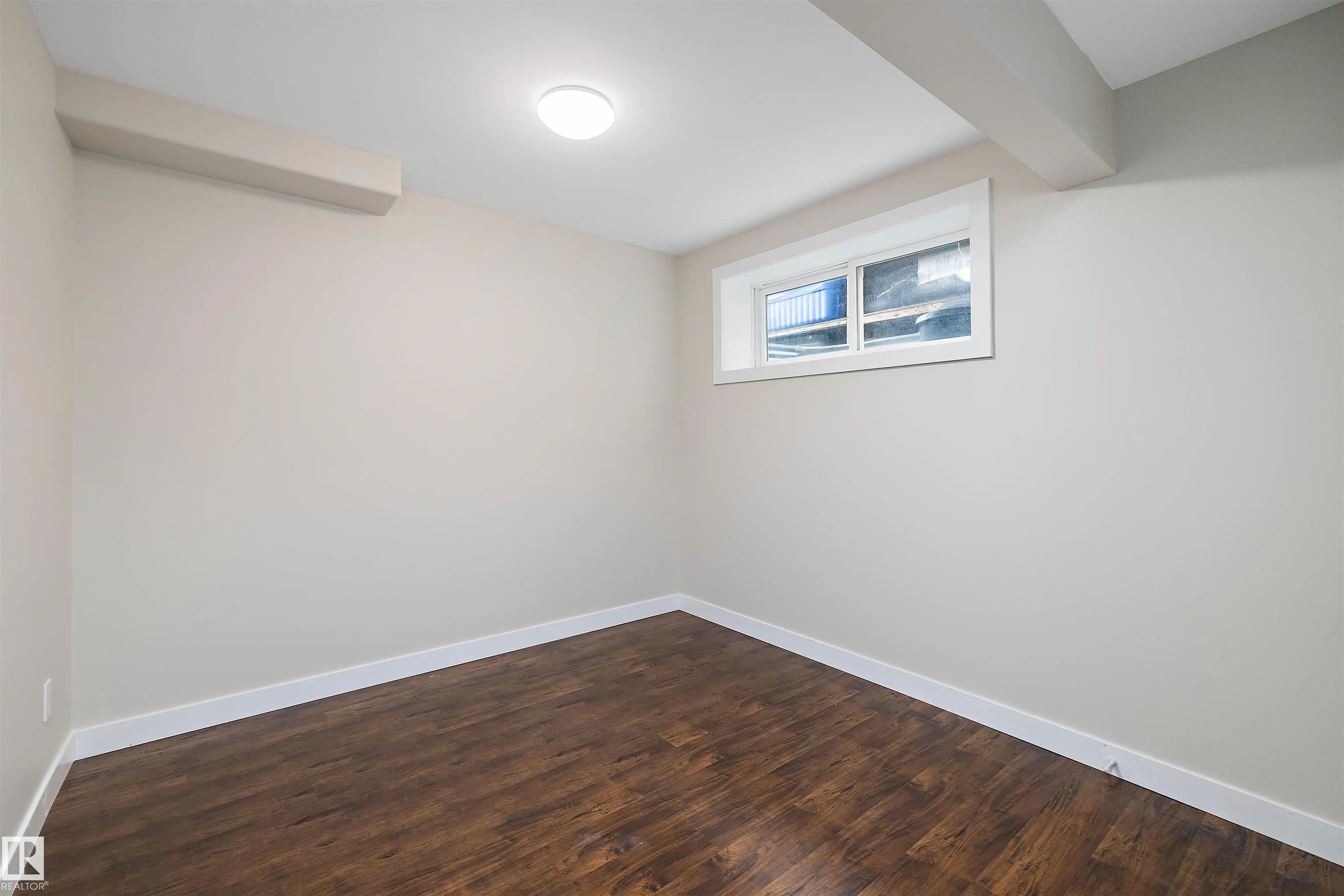 178 WOODBEND Way