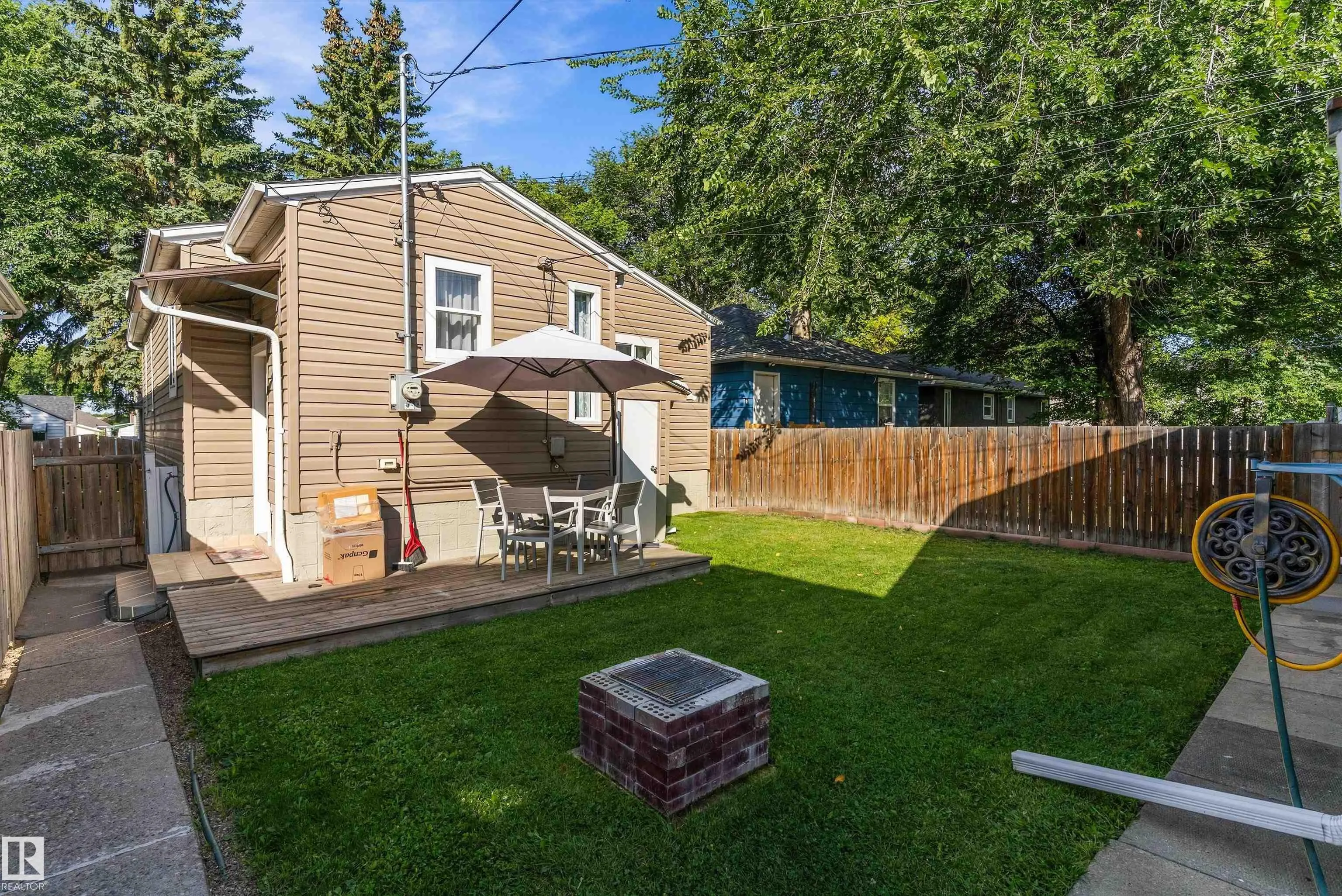 11911 70 Street