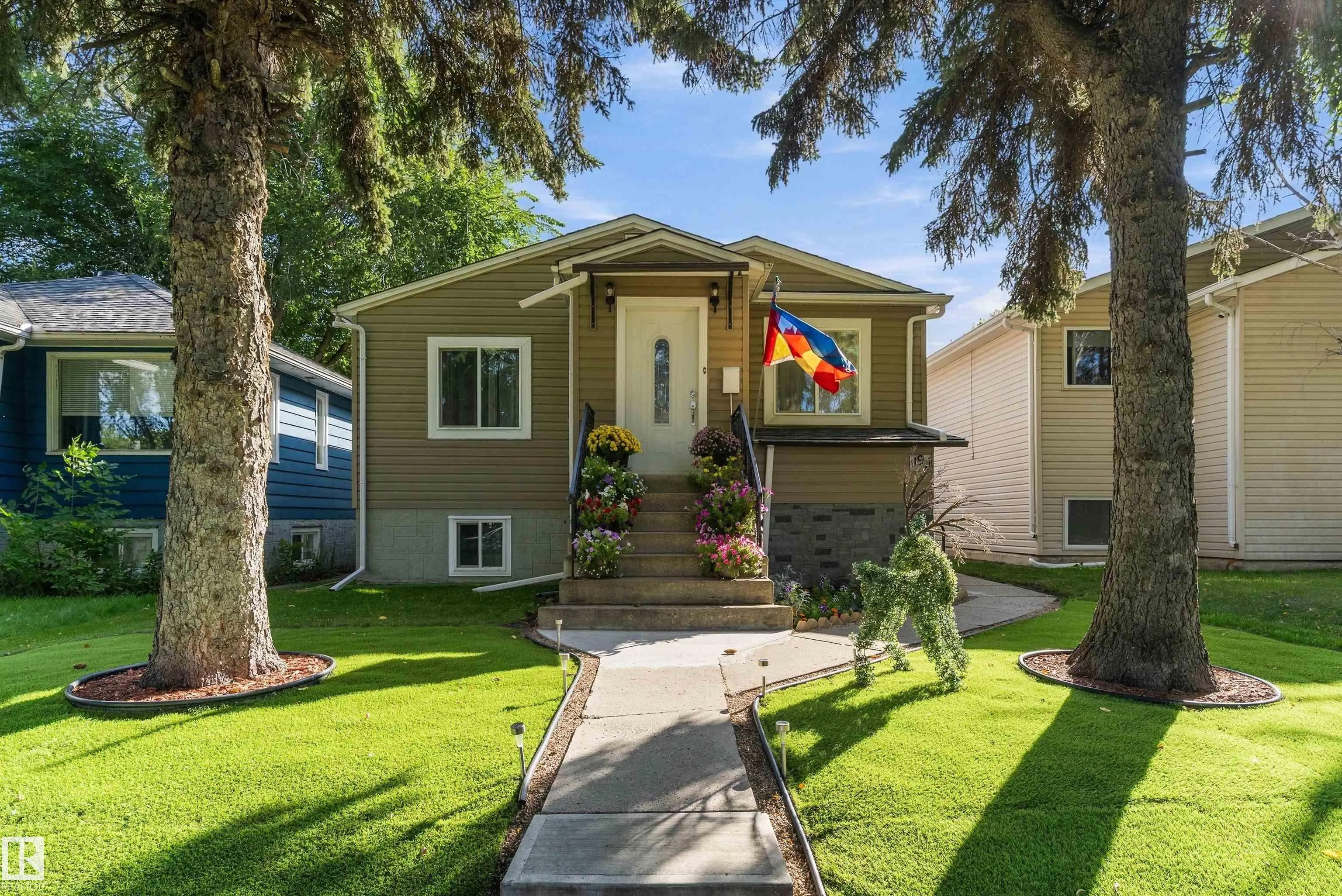 11911 70 Street