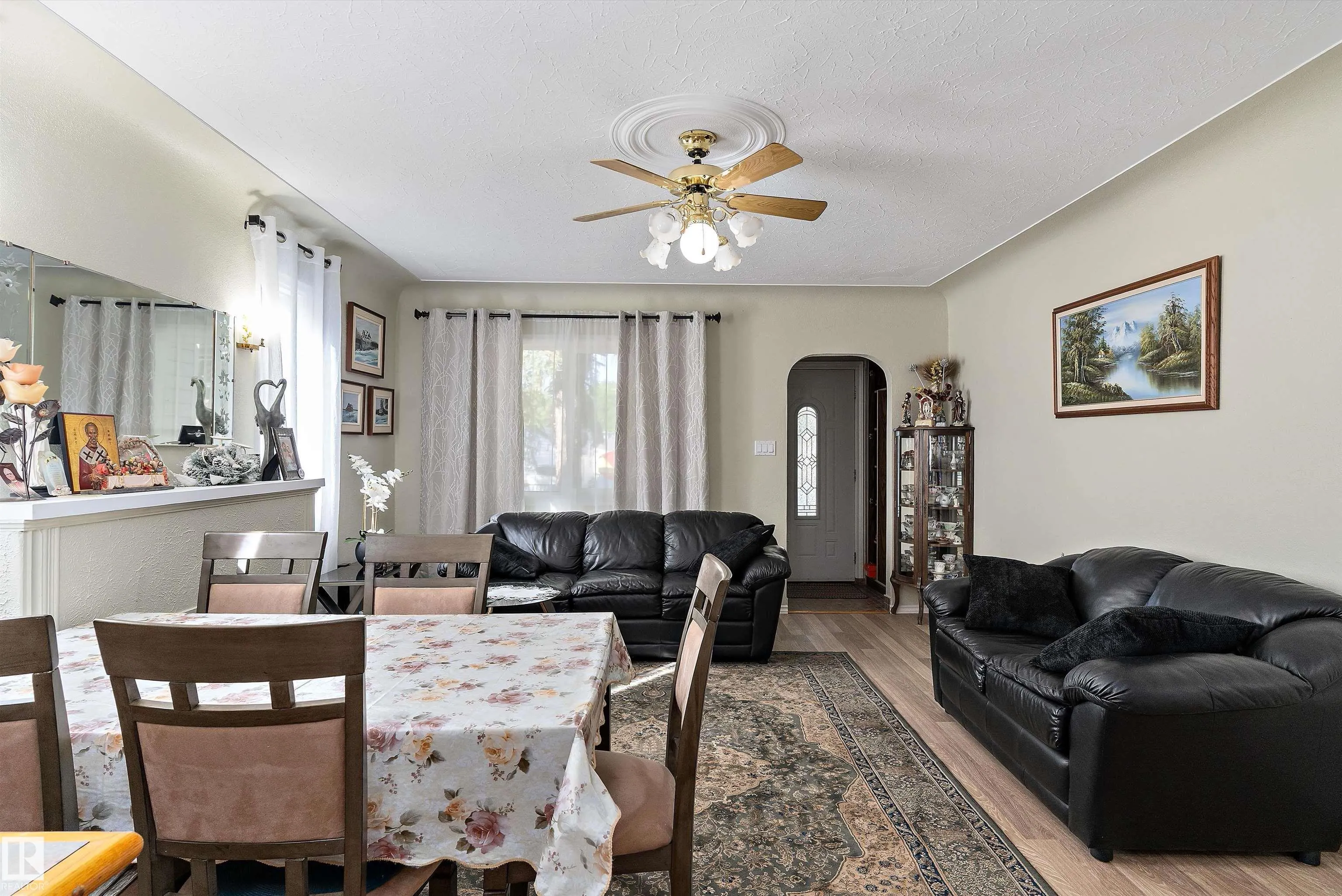 11911 70 Street