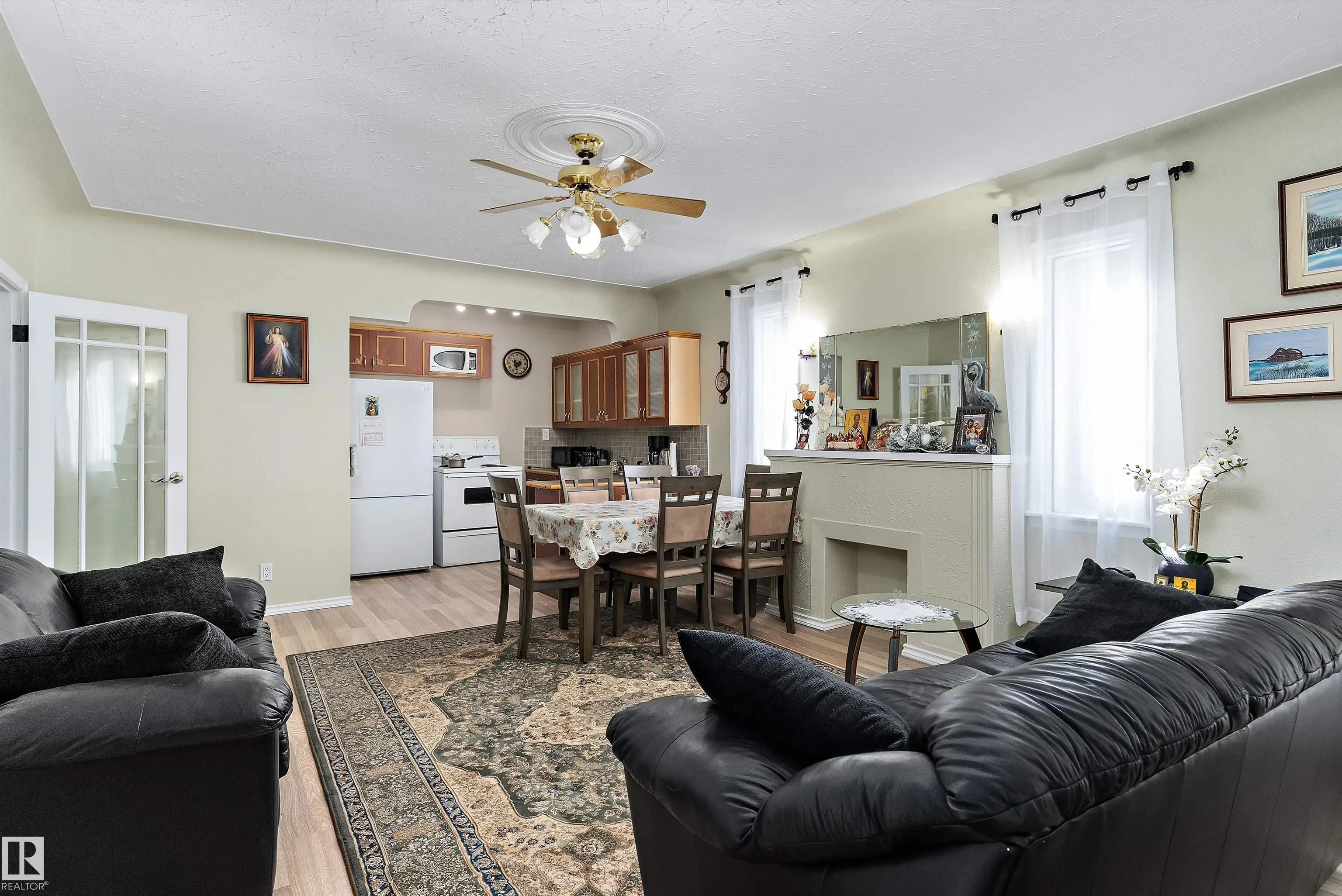 11911 70 Street