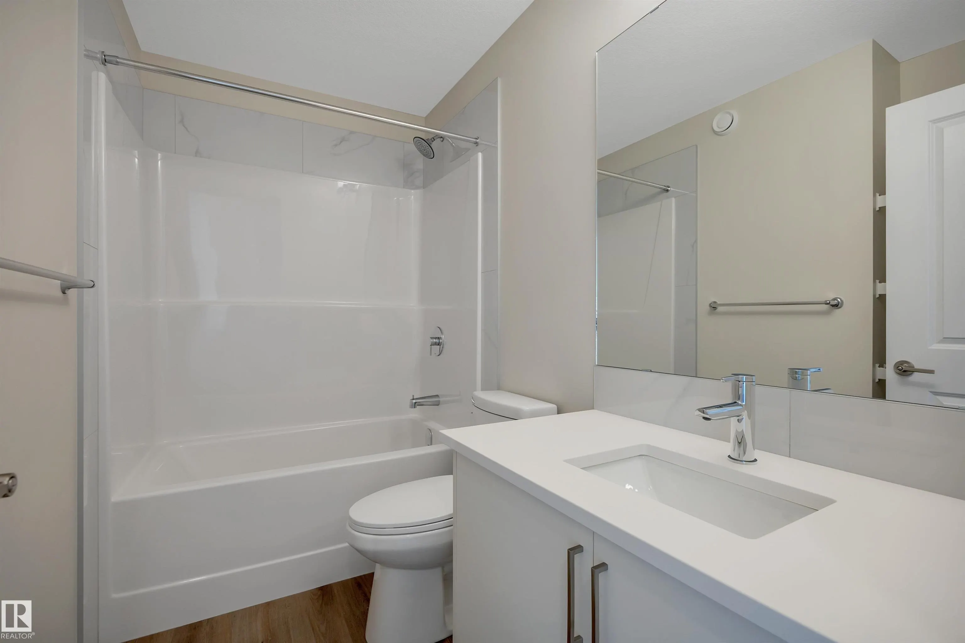 5439 Hawthorn Run