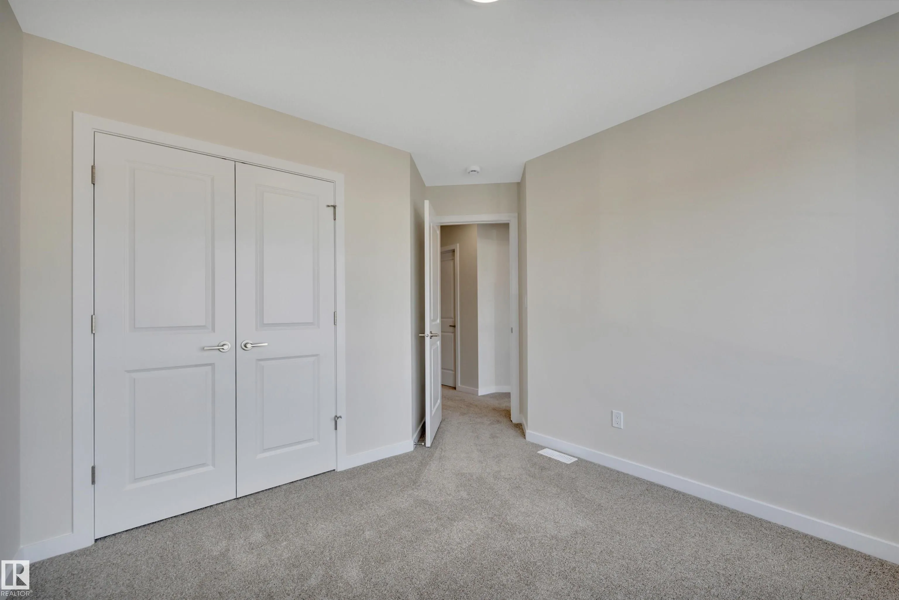 5439 Hawthorn Run