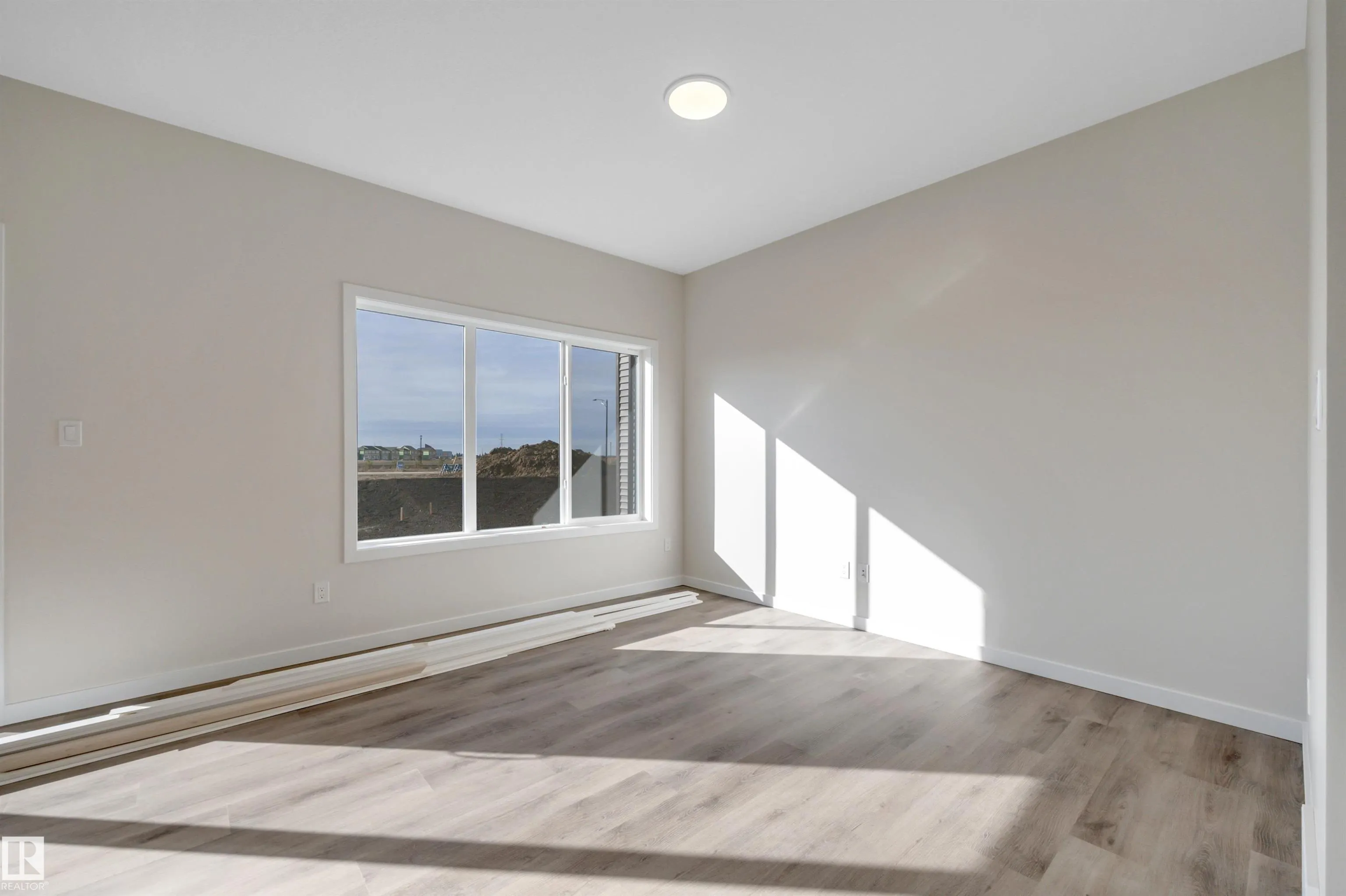 5439 Hawthorn Run