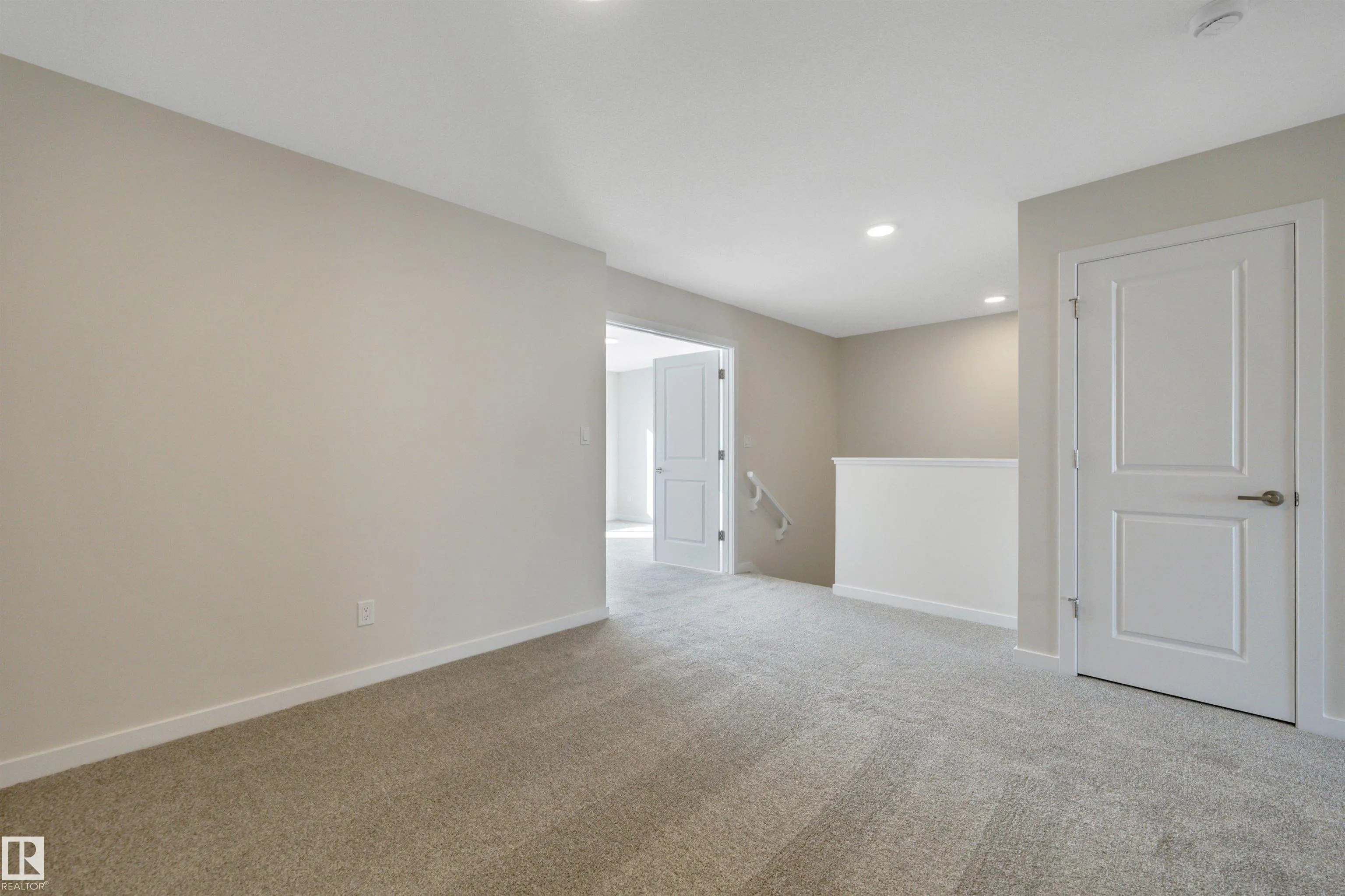 5439 Hawthorn Run
