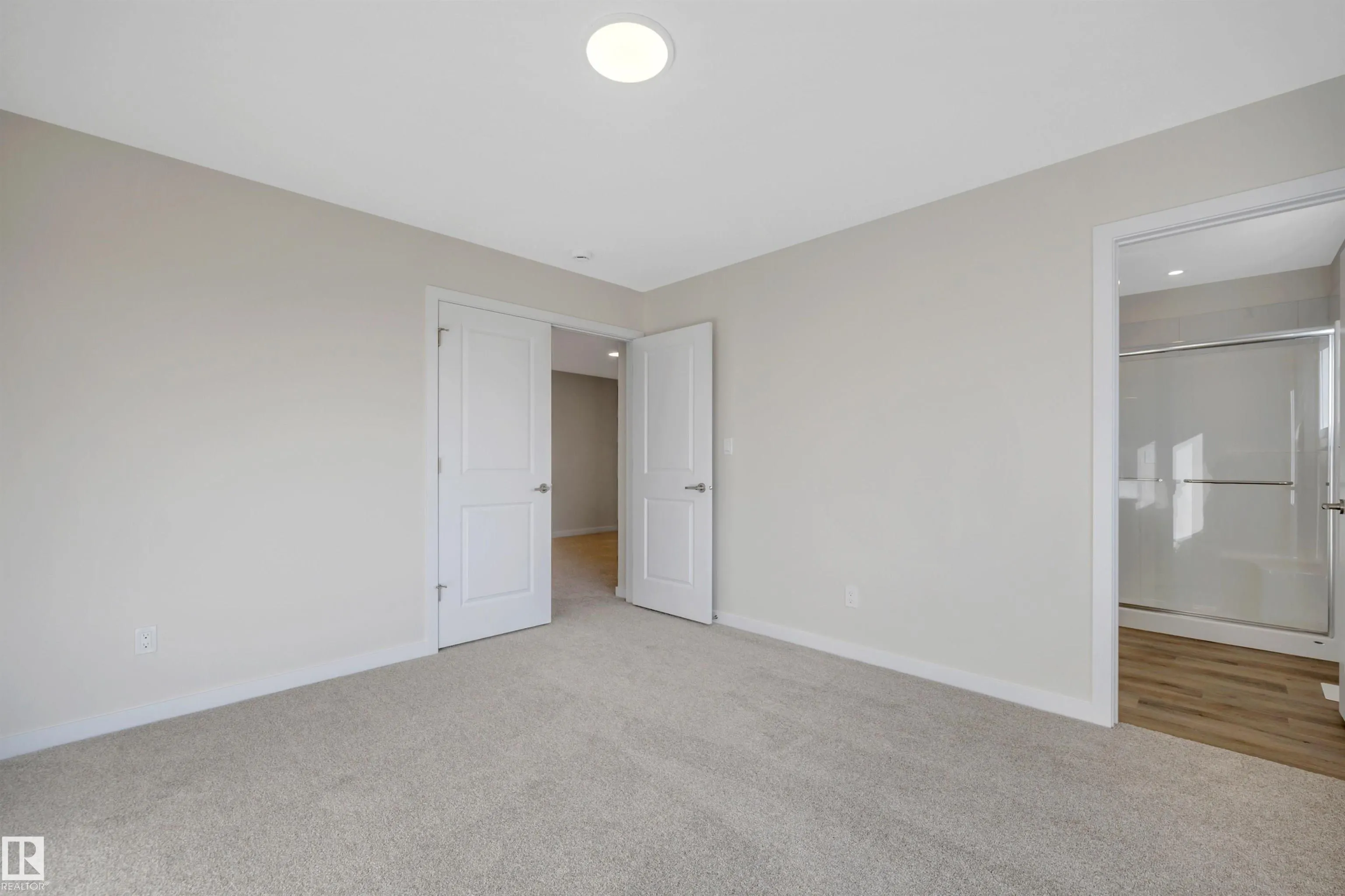 5439 Hawthorn Run