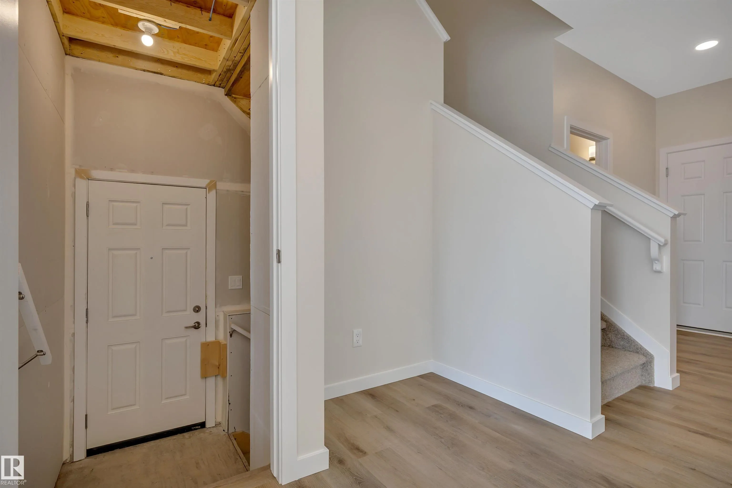 5439 Hawthorn Run