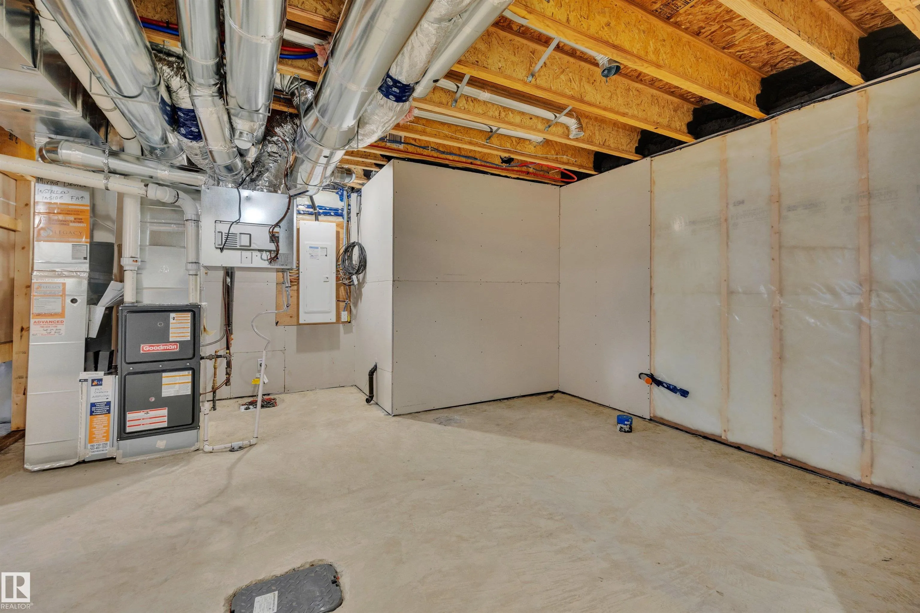 5441 Hawthorn Run