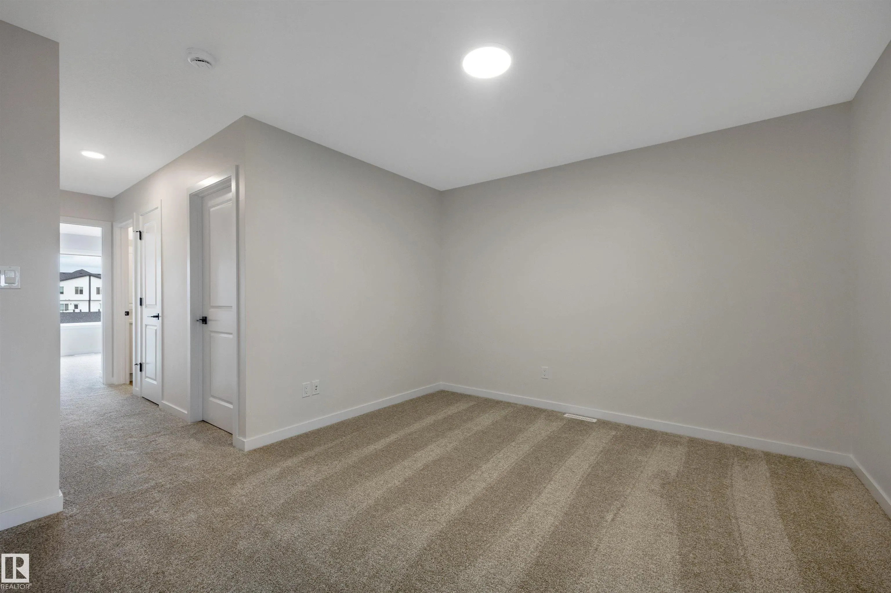 5441 Hawthorn Run