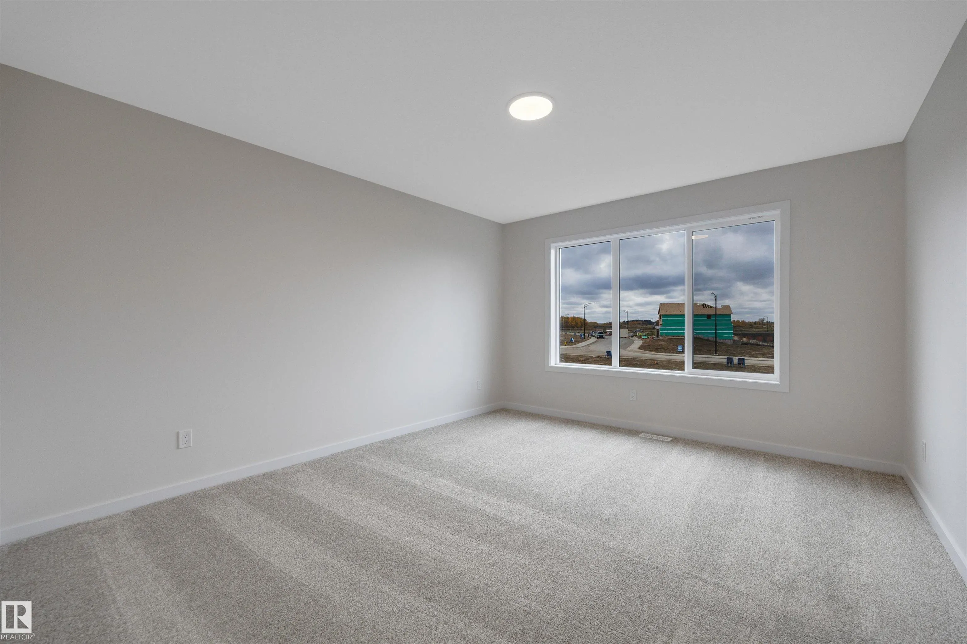 5441 Hawthorn Run