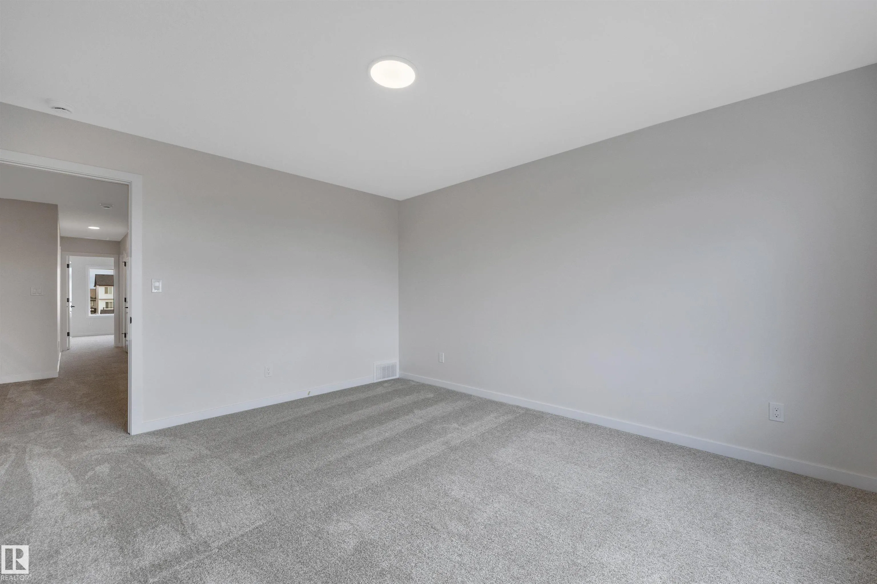 5441 Hawthorn Run