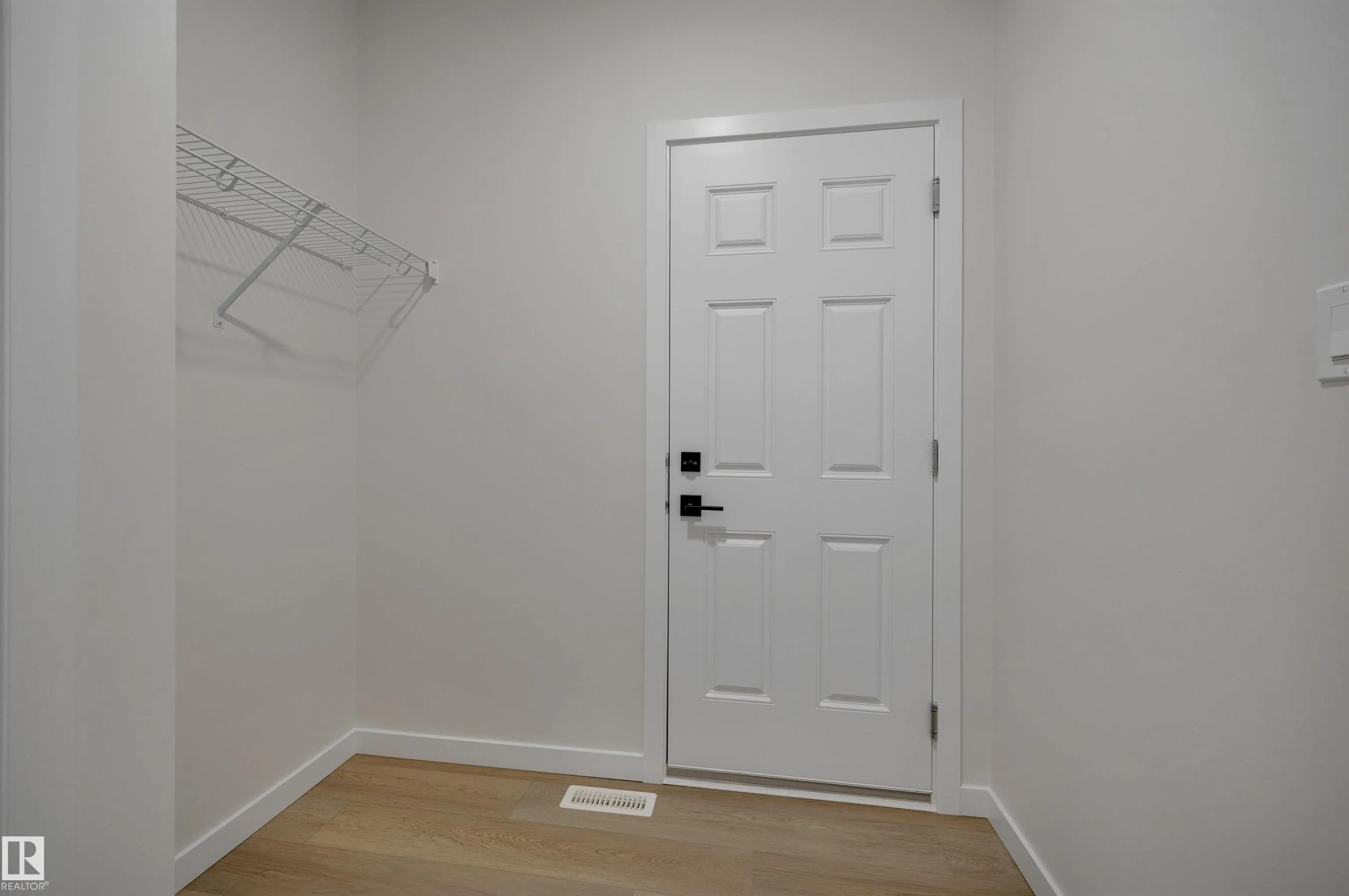 5441 Hawthorn Run