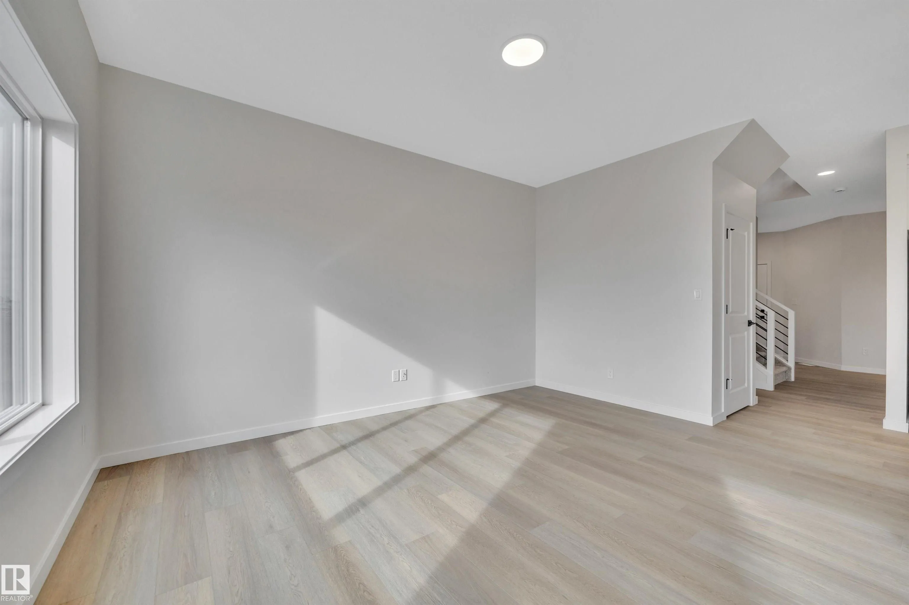 5441 Hawthorn Run