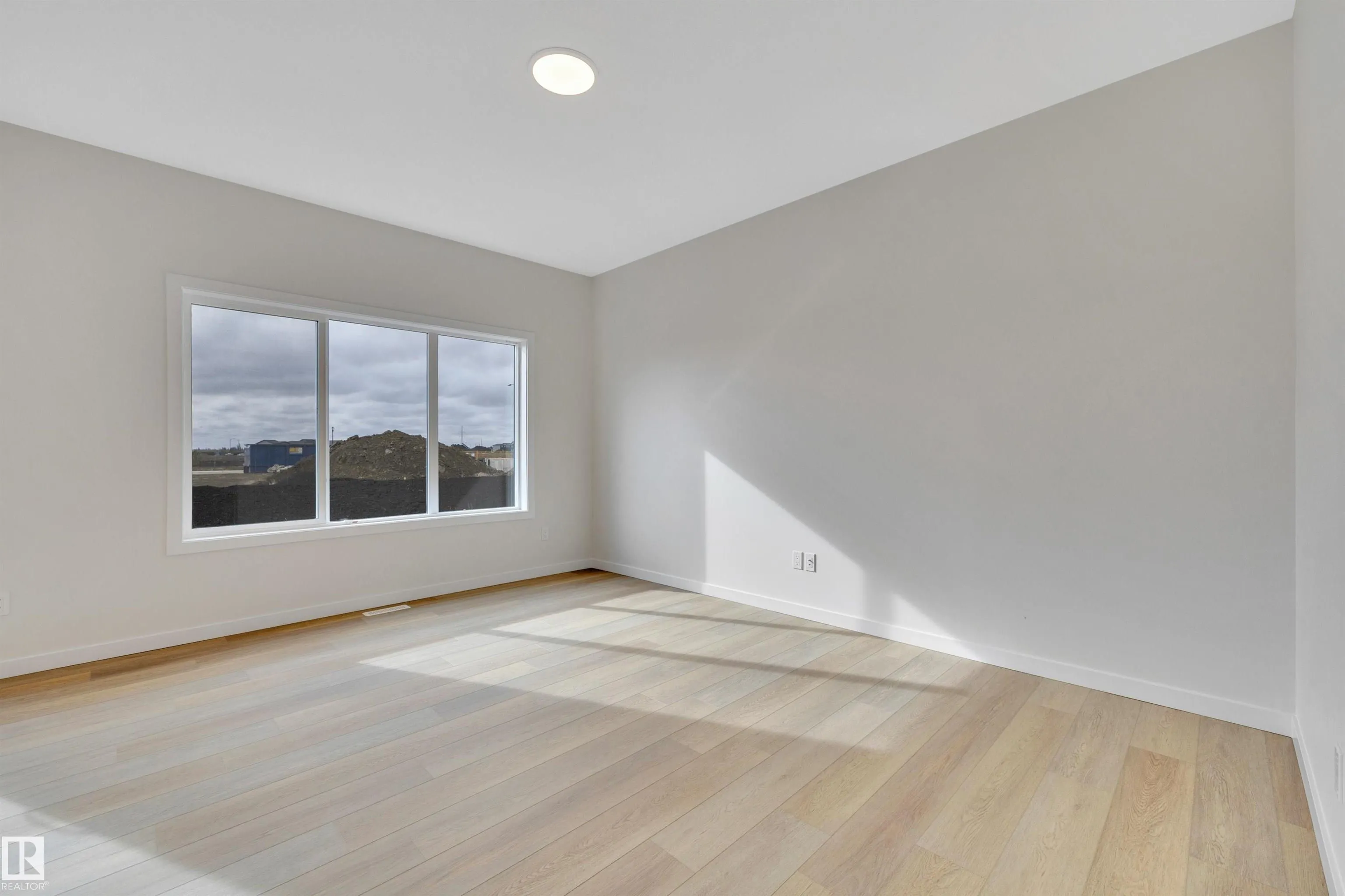 5441 Hawthorn Run