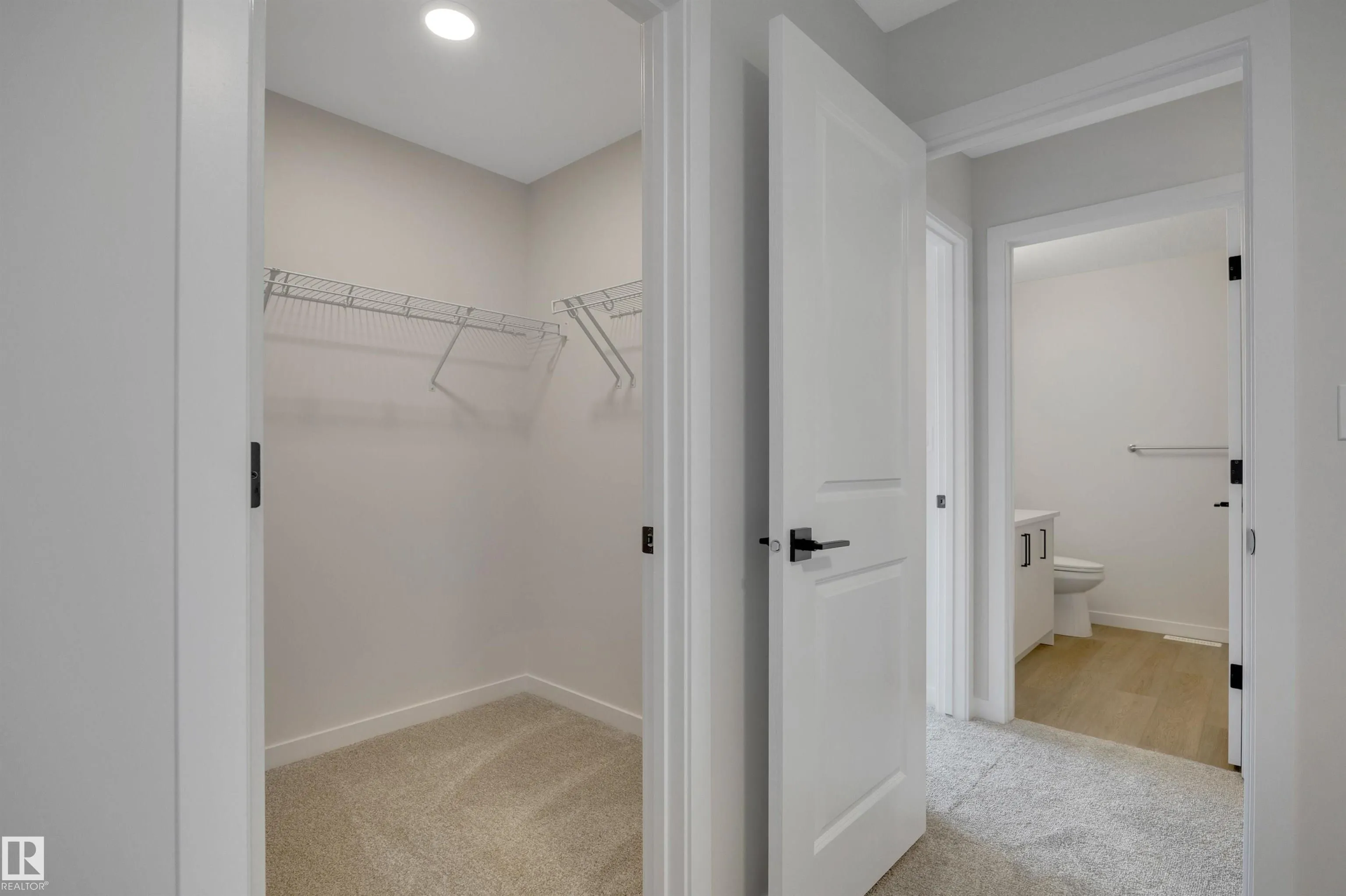 5441 Hawthorn Run
