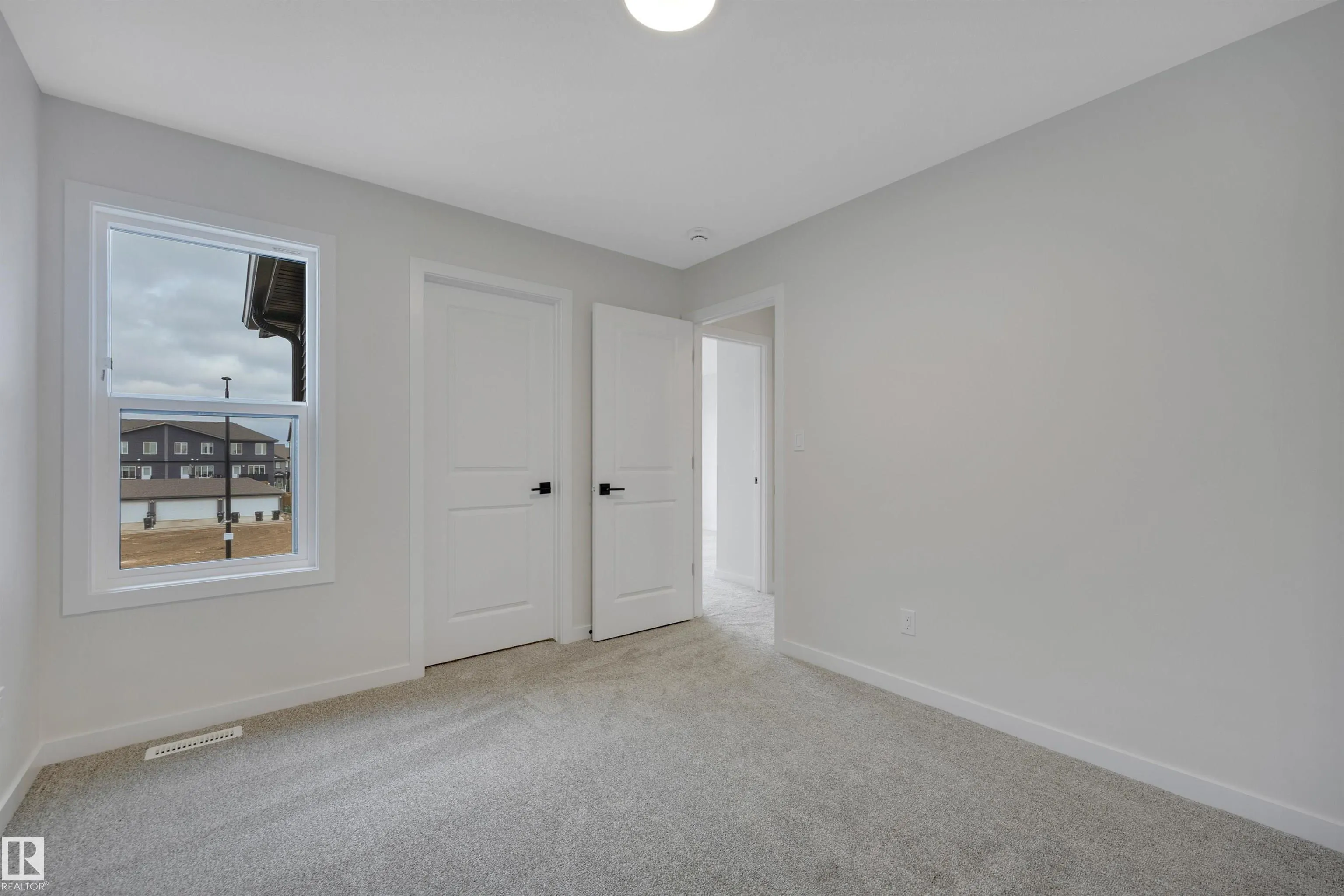 5441 Hawthorn Run