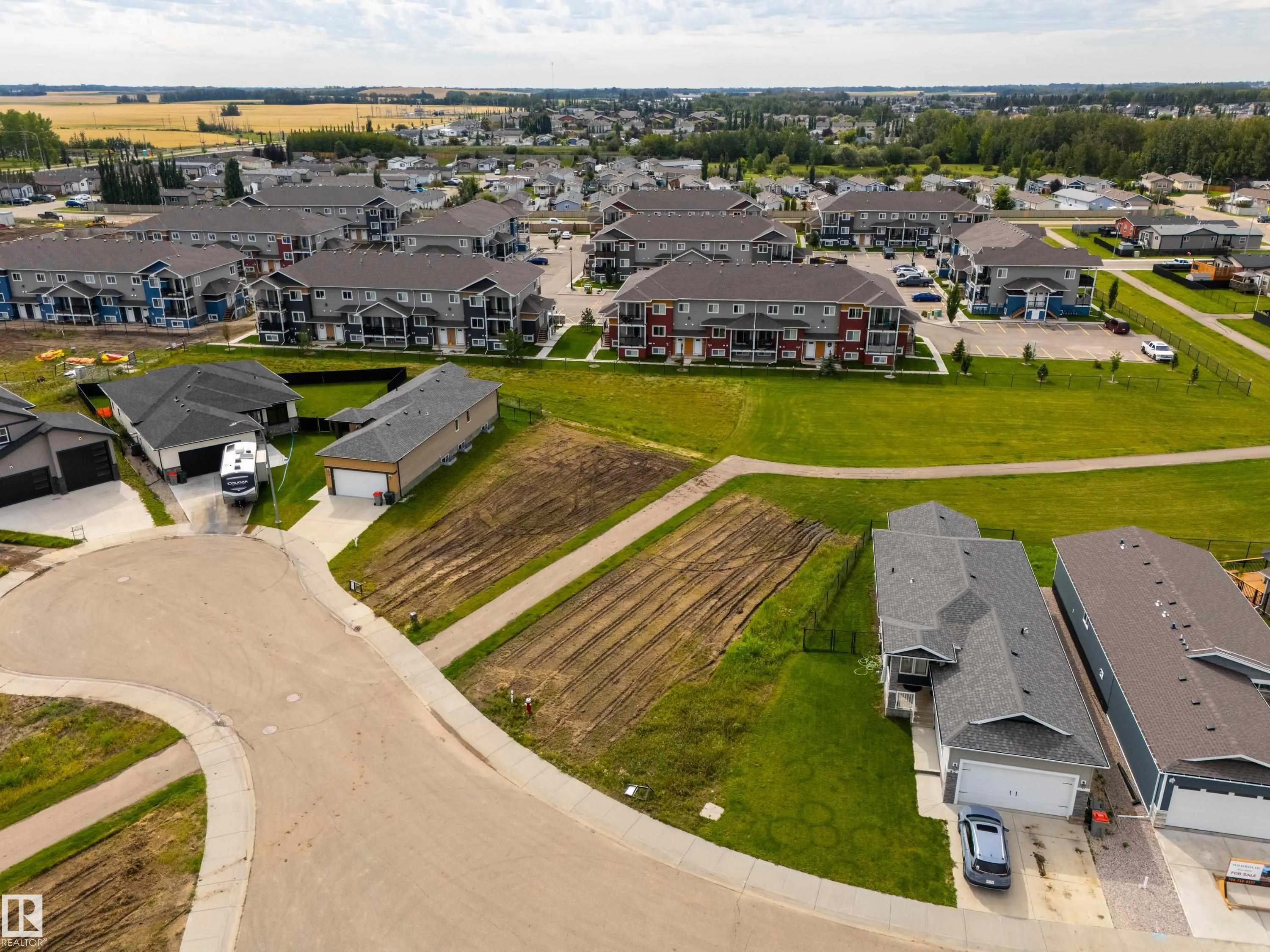 41 SUN MEADOWS Close