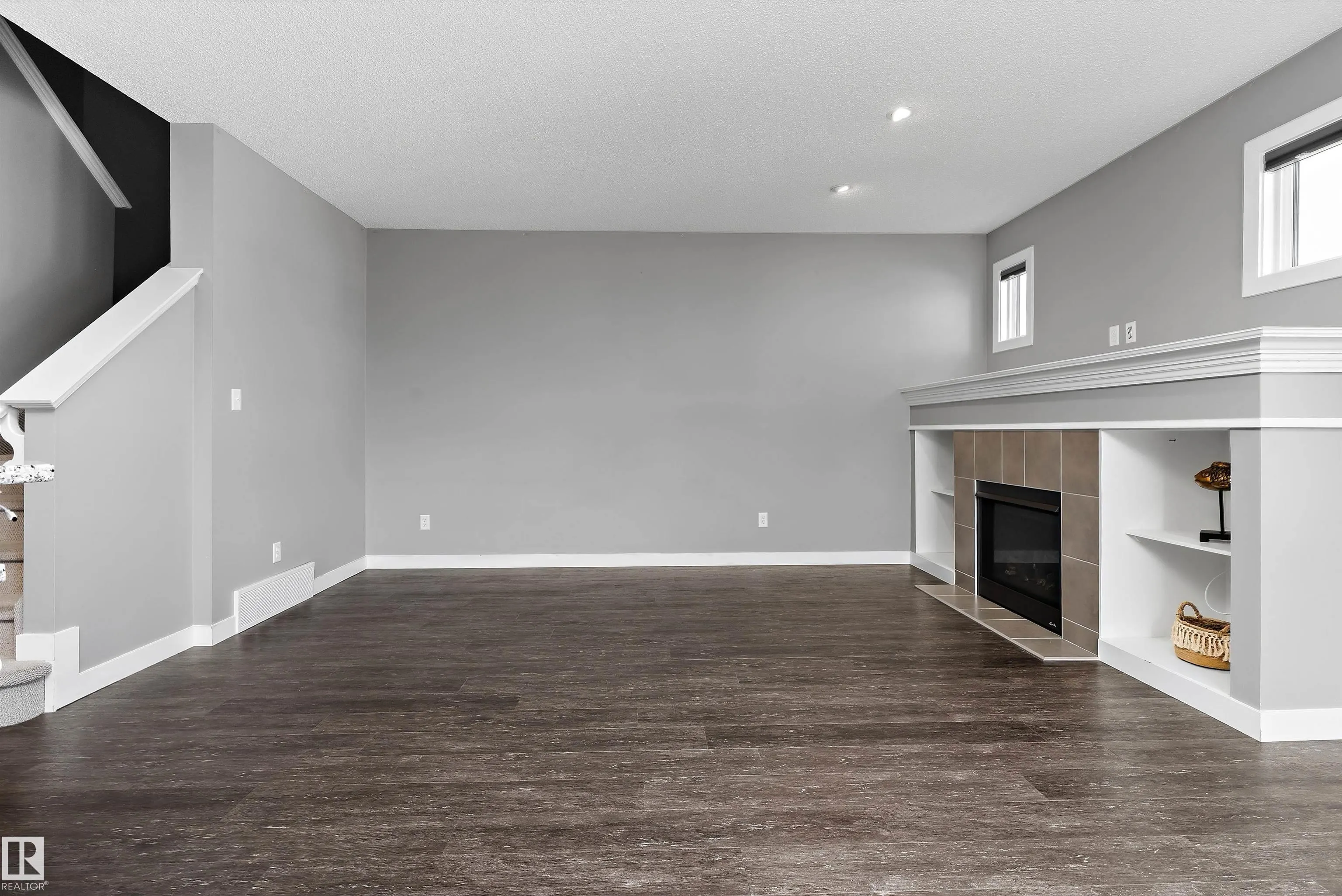 948 MORRIS Way