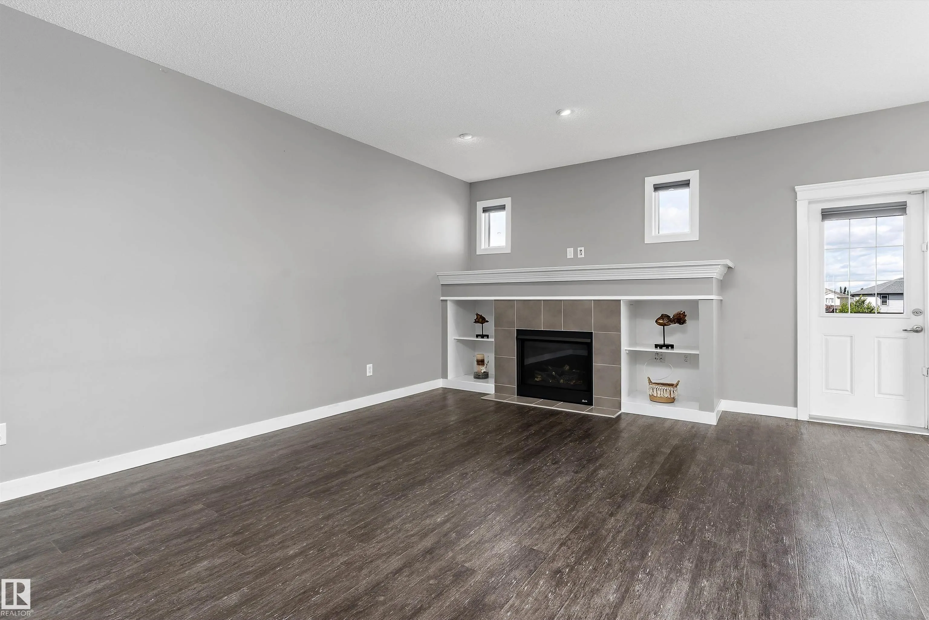948 MORRIS Way