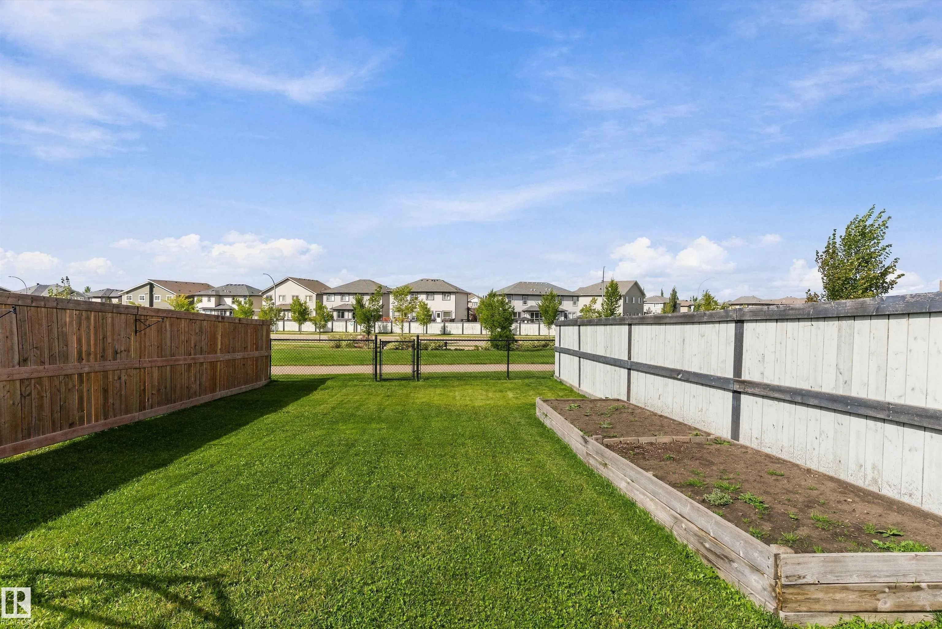 948 MORRIS Way
