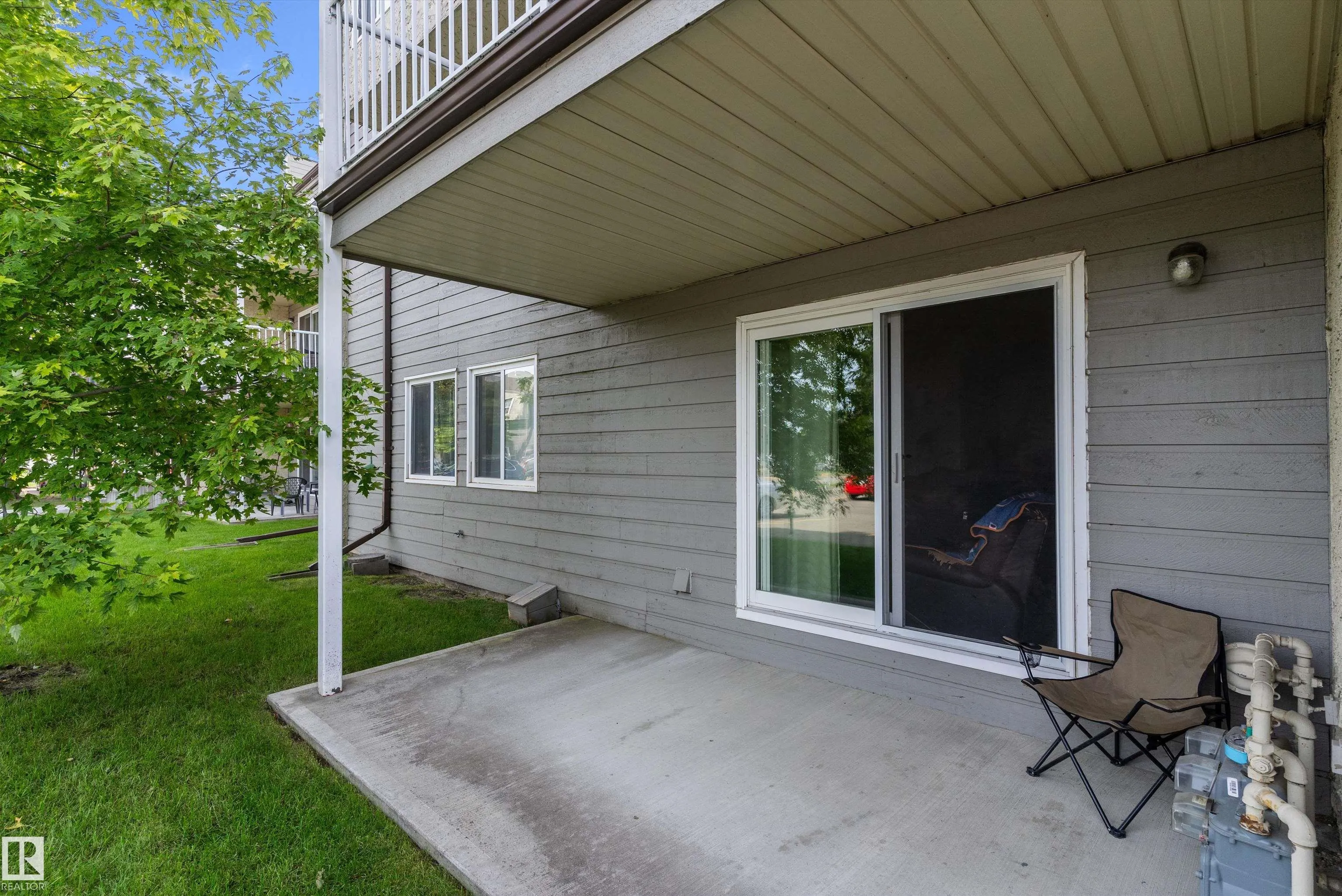 32 ALPINE Place