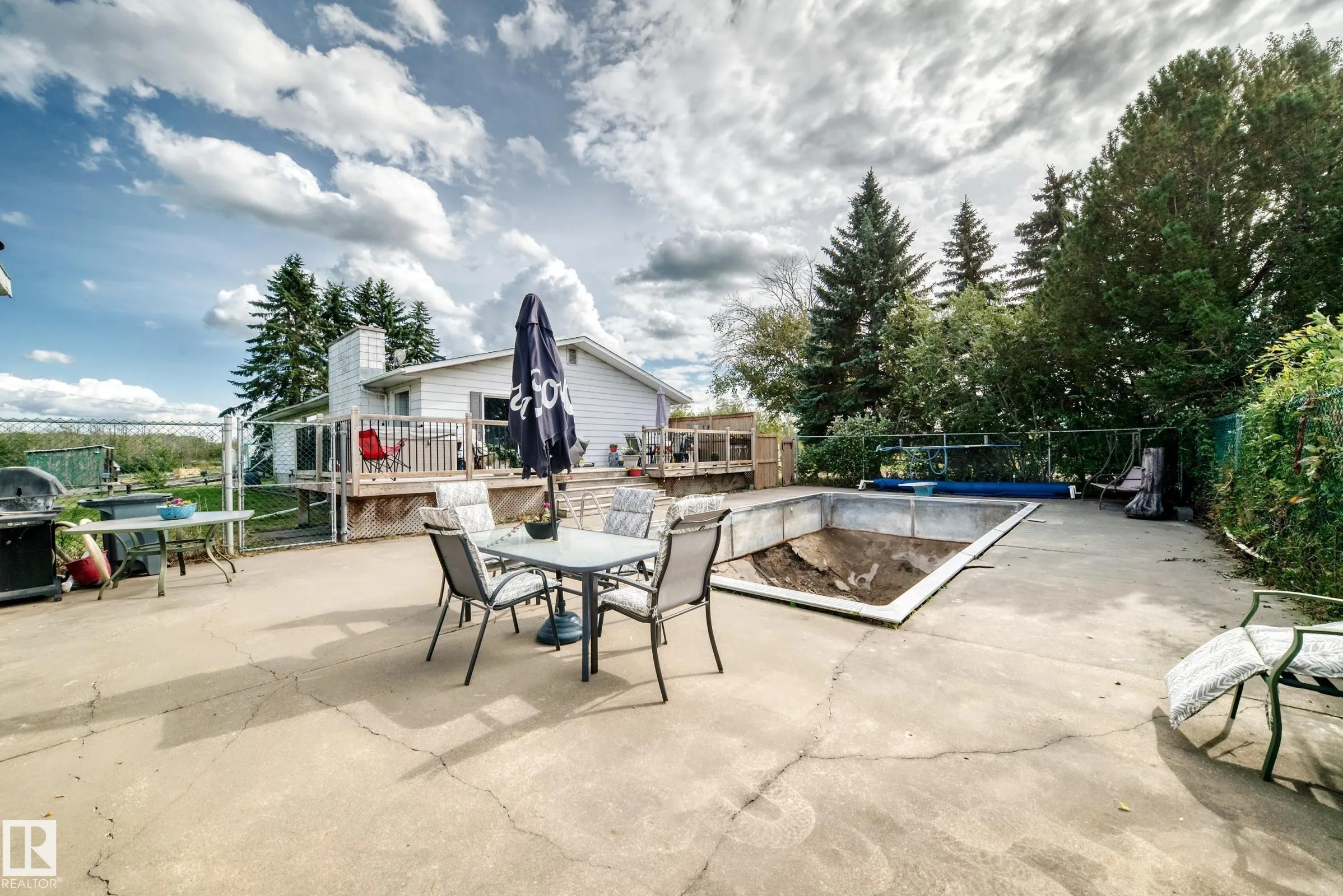 23230 TWP ROAD 520