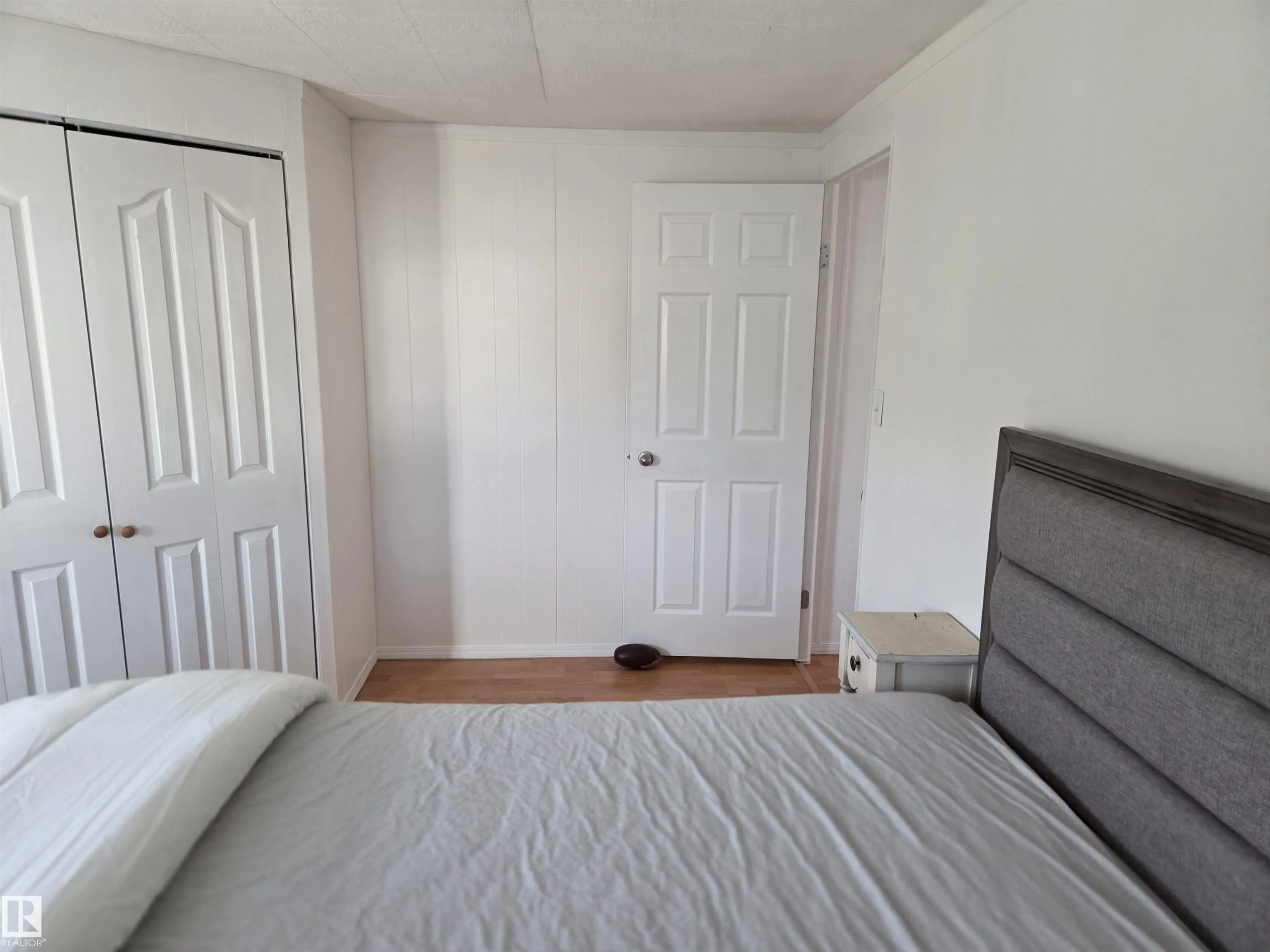 5 Calmar Mobile Home Park