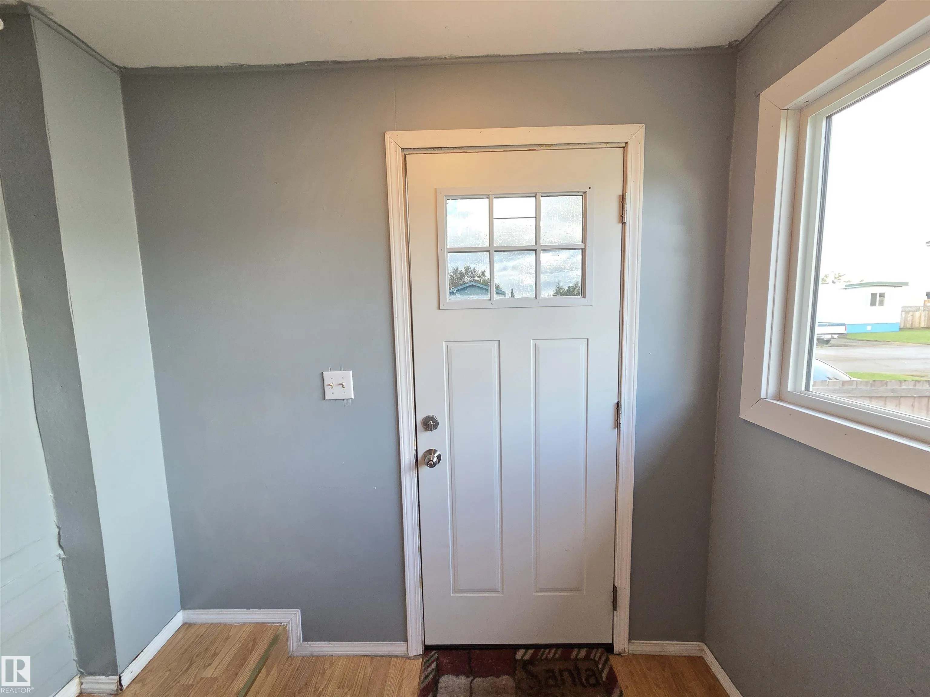 5 Calmar Mobile Home Park