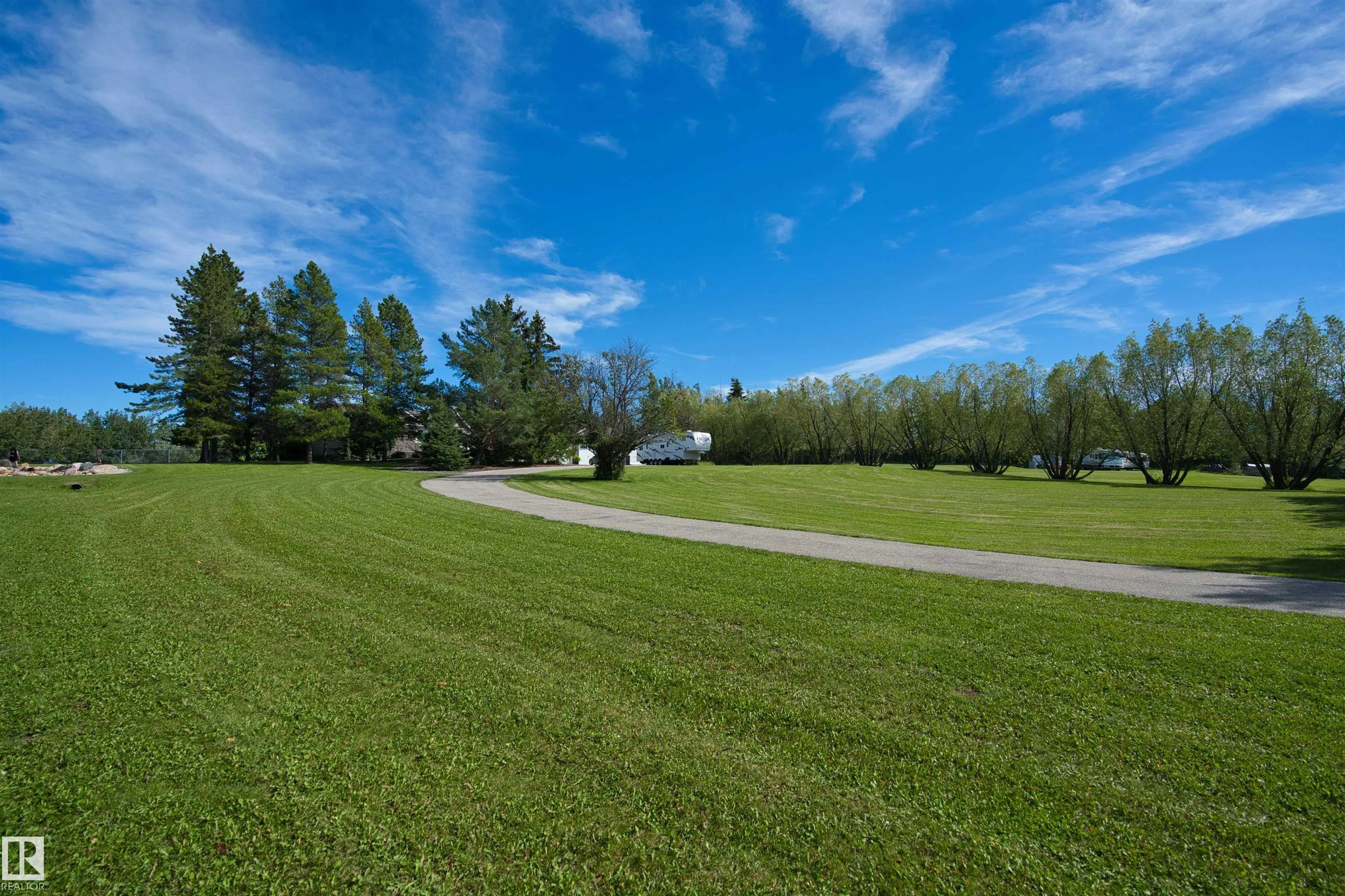 39 53504 RGE ROAD 274