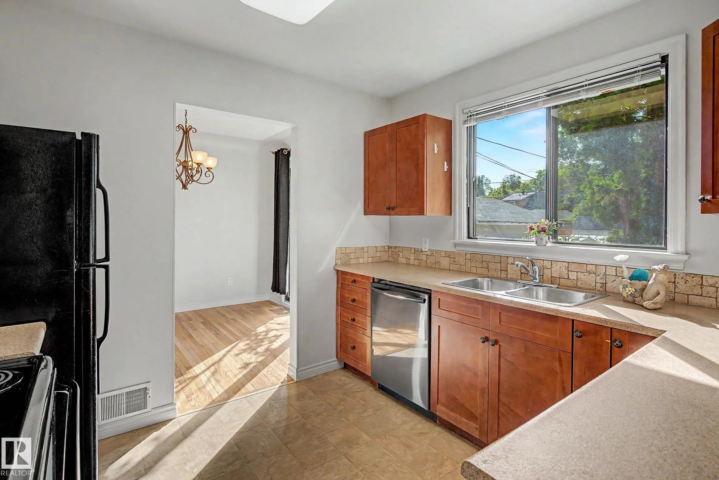 10830 138 Street