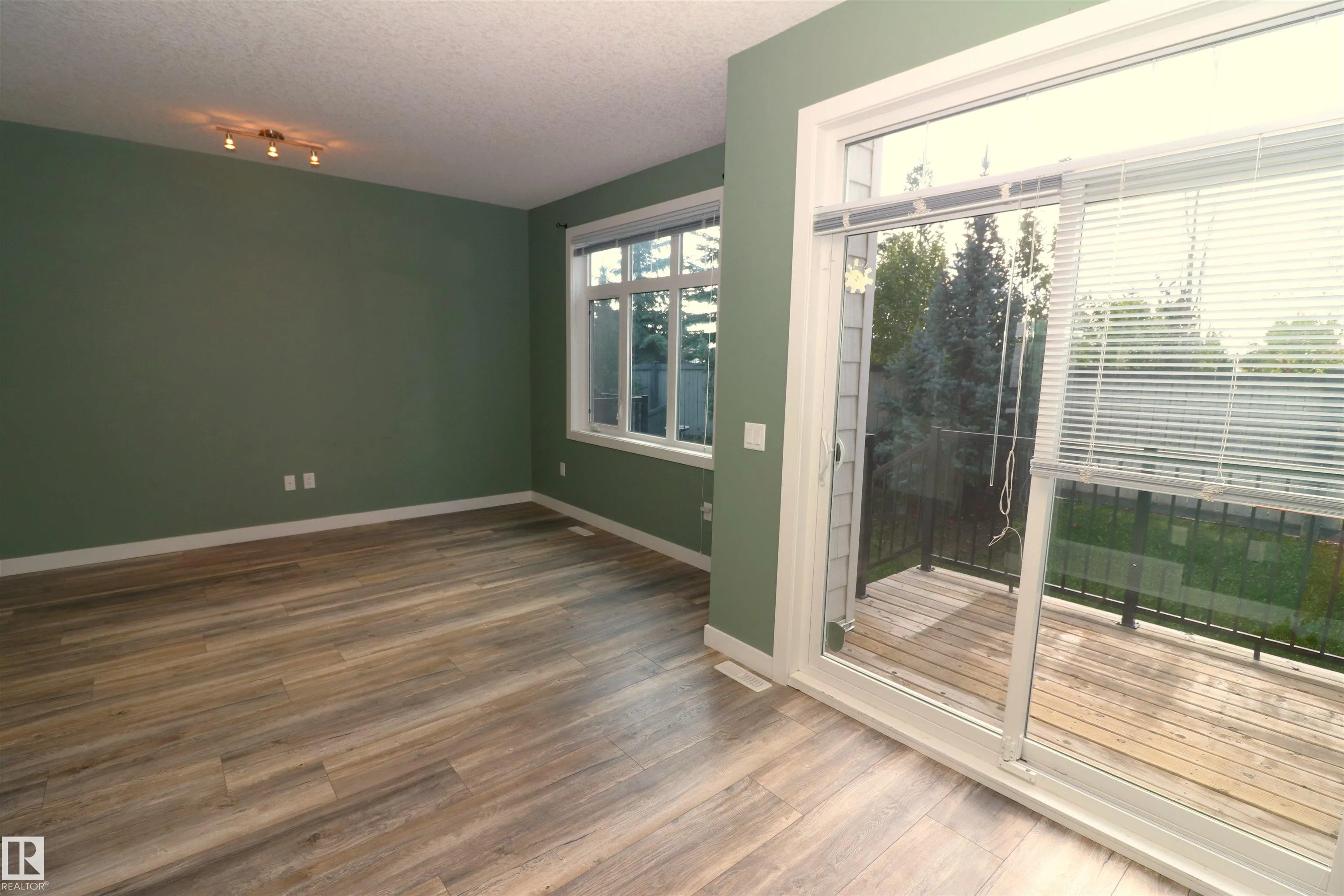 600 BELLEROSE Drive