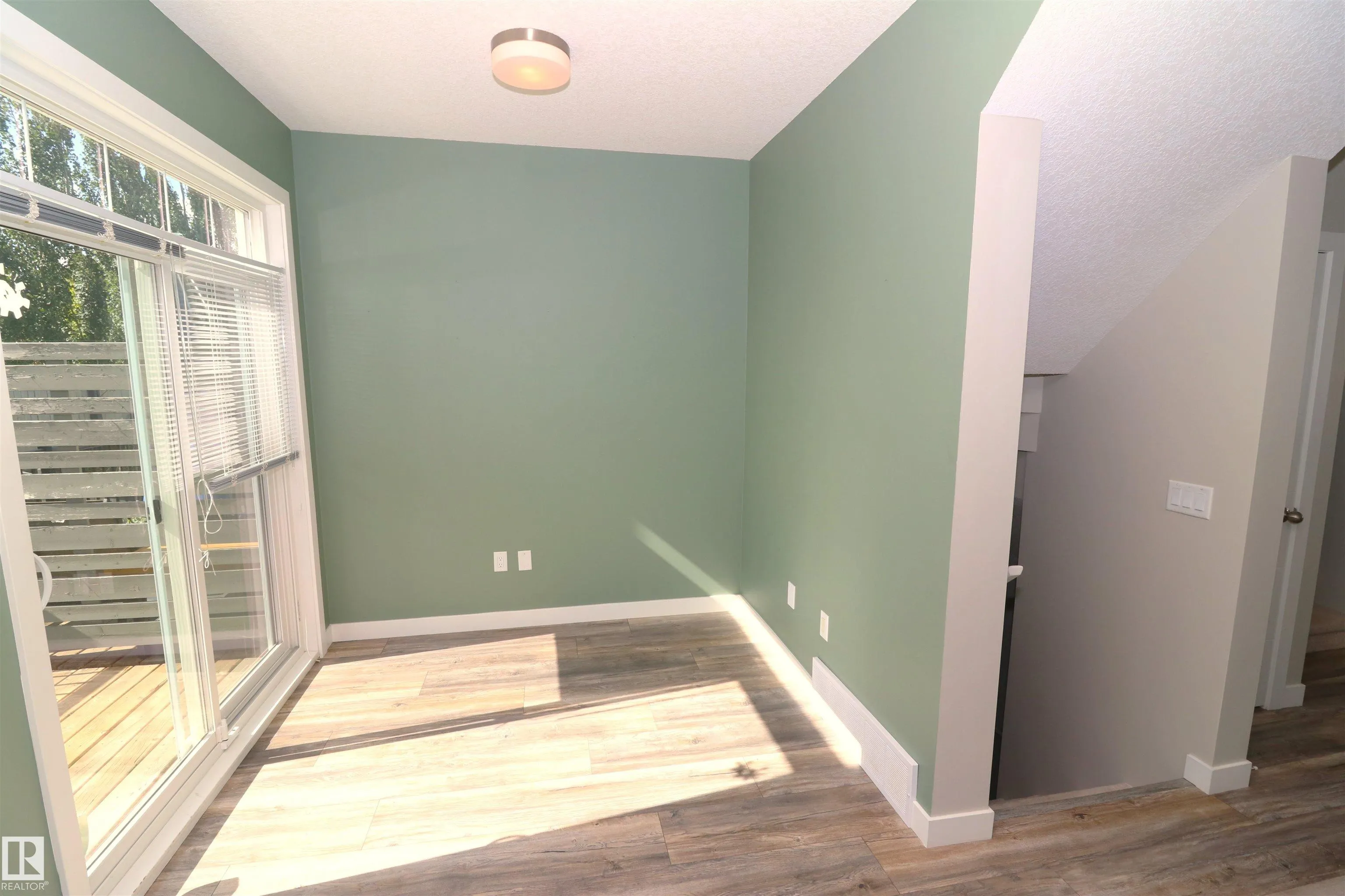 600 BELLEROSE Drive
