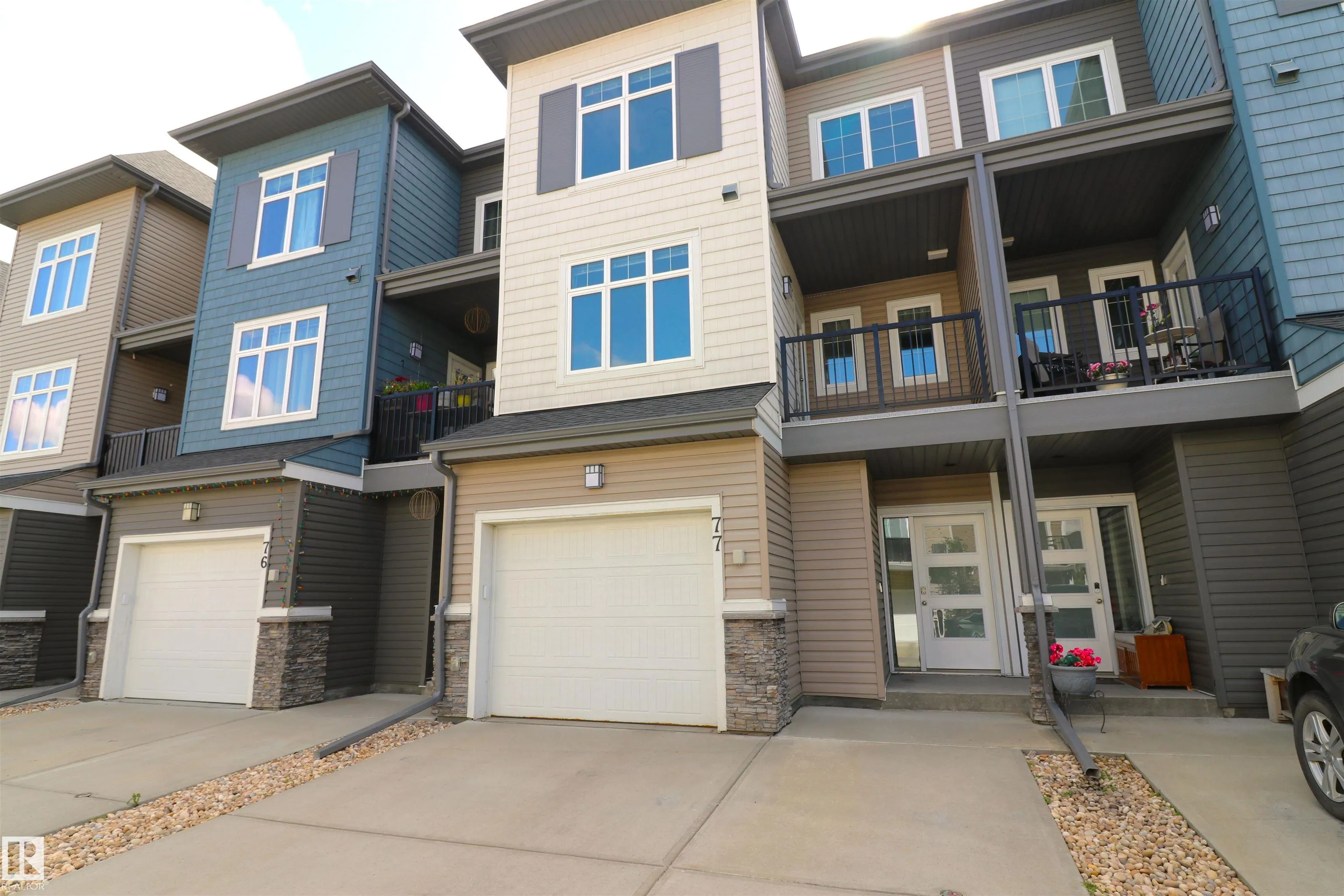 600 BELLEROSE Drive